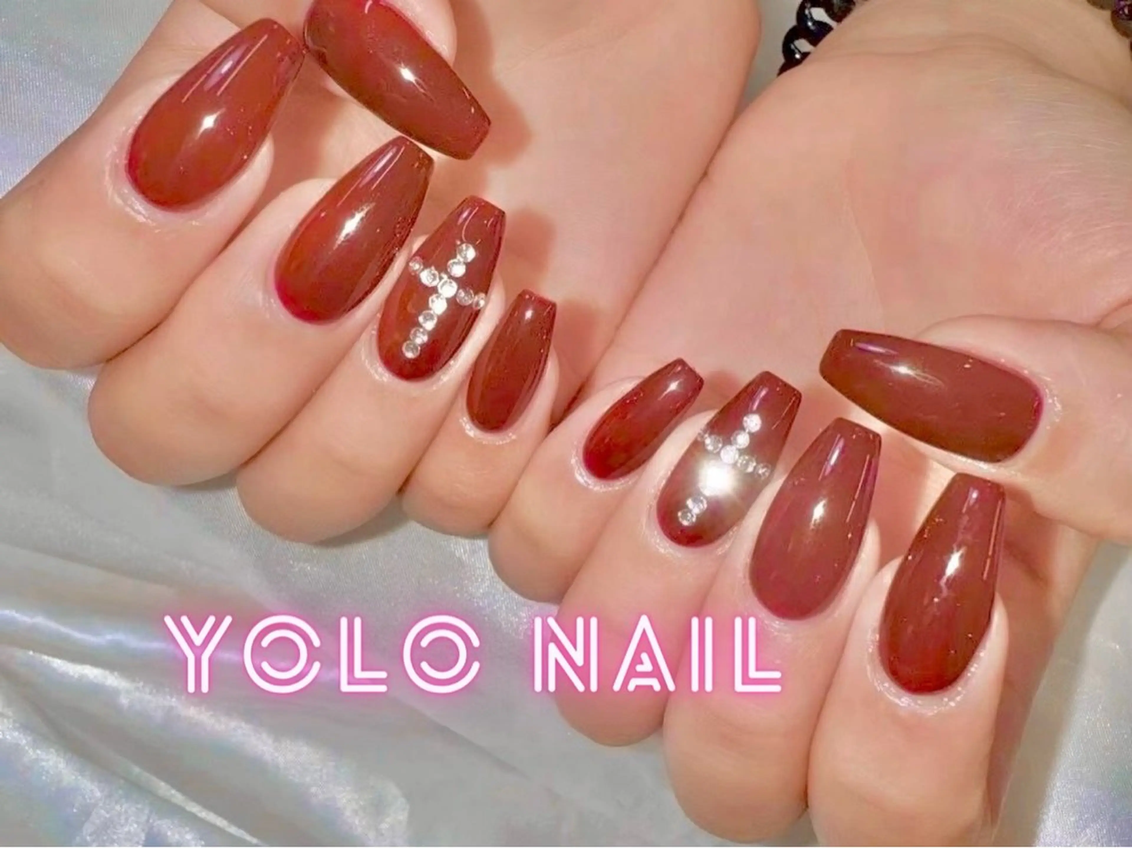 ネイル ワンカラーネイル ストーンネイル ハンドネイル 田本 和音のネイルデザイン