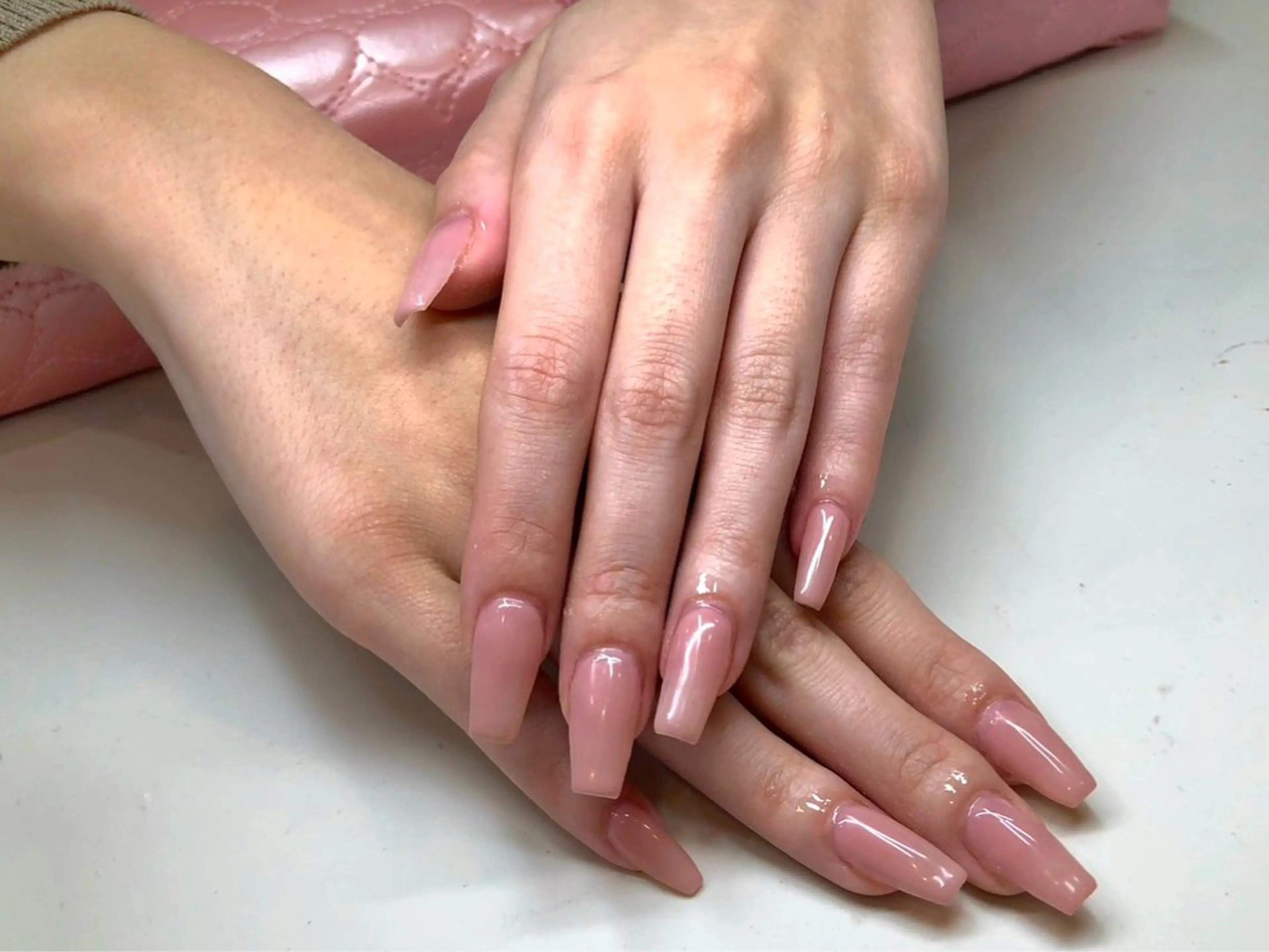 ネイル ピンク ハンドネイル ハンドケア 心斎橋Salon Epokkuのネイルデザイン