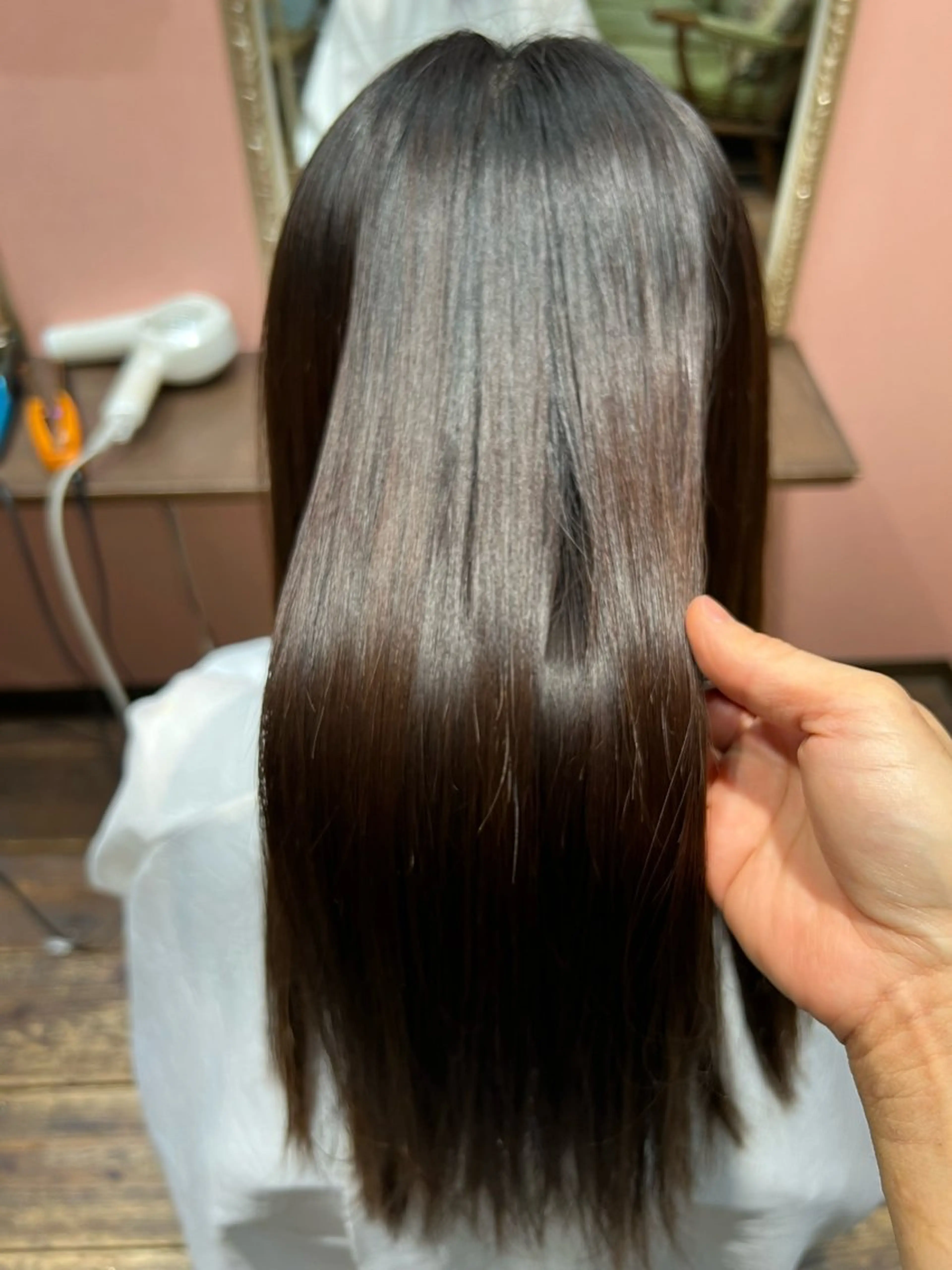 ロング パーマ 縮毛矯正 酸性ストレート ストレートパーマ PON　ハイトーン ショートカット心斎橋のヘアスタイル