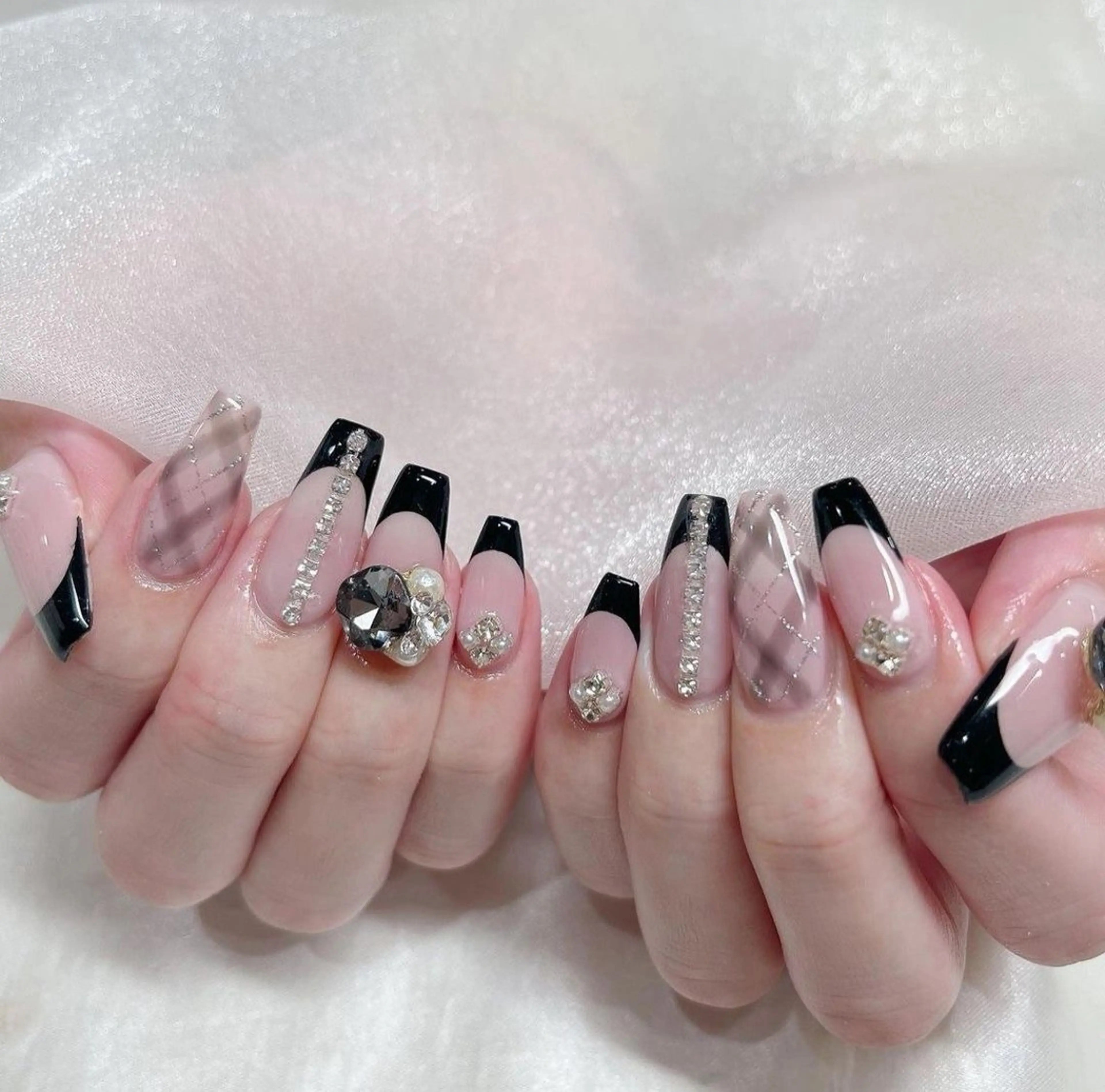 ネイル チークネイル フットネイル フレンチネイル グラデーション 韓国ネイル YUKI NAILのネイルデザイン