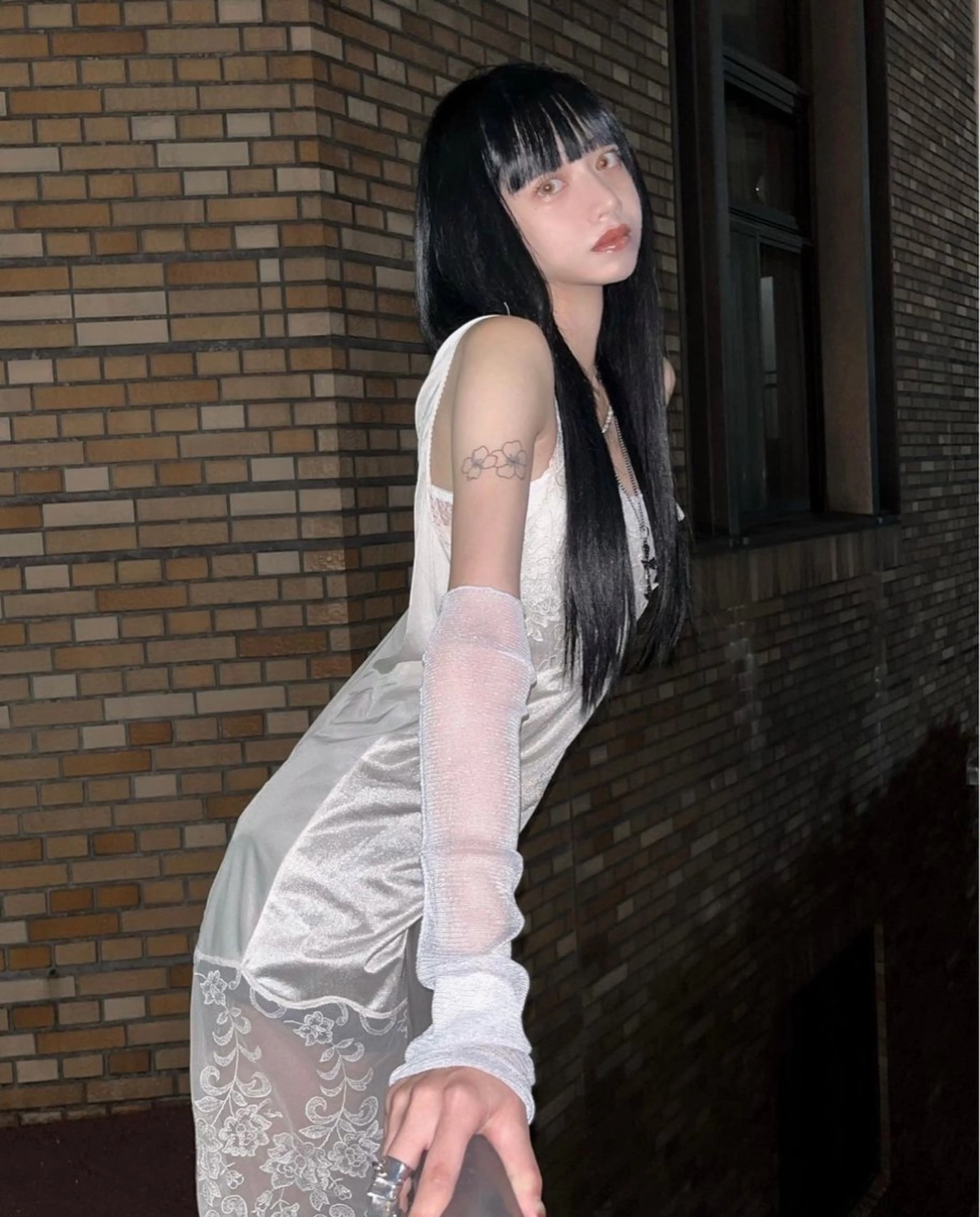 ロング カラー プルエクステ 黒髪 エクステ ロング ヘアカラー エクステ 【原宿プルエクステ】 NANAMIのヘアスタイル