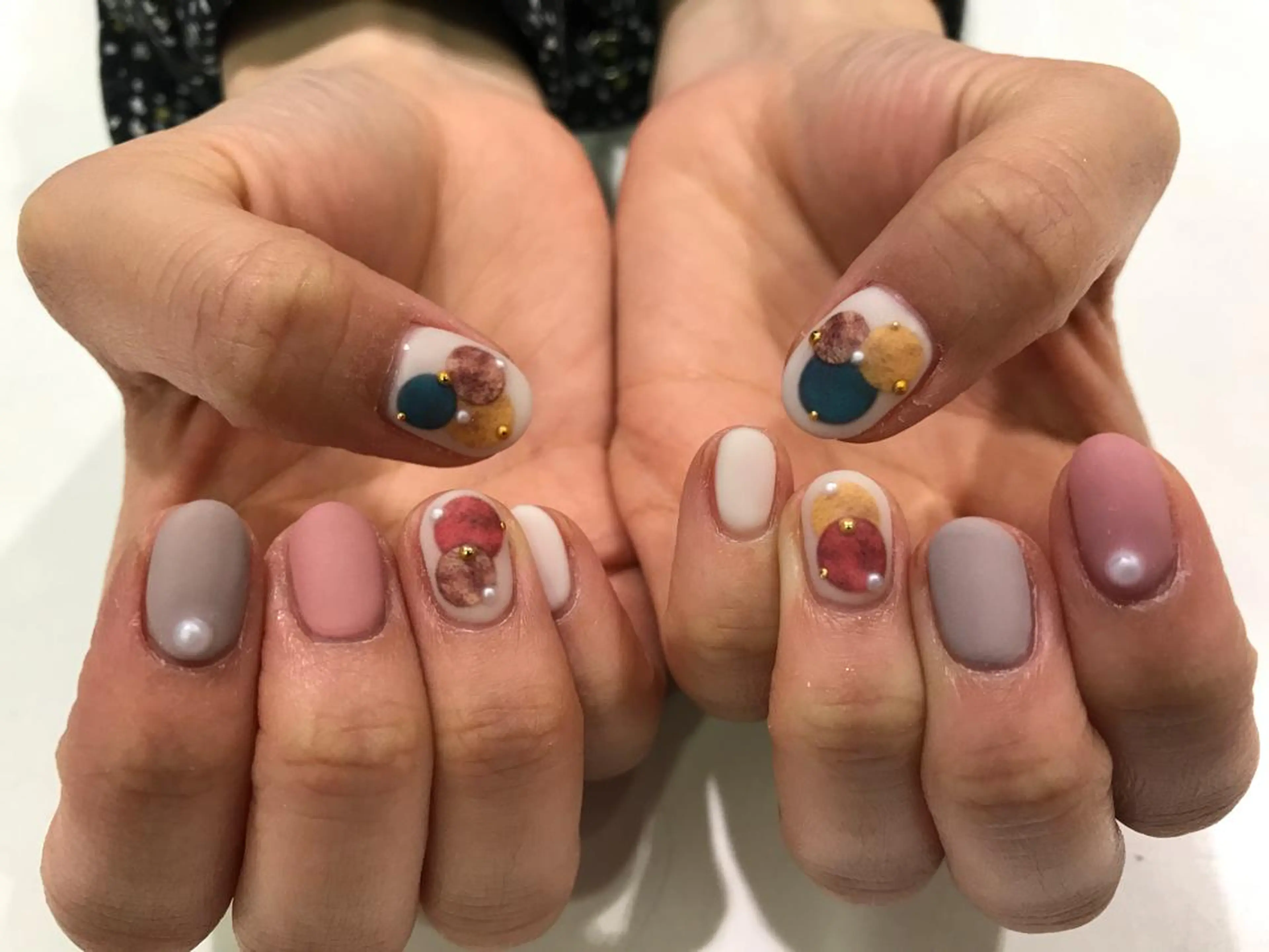 ネイル ハンドネイル ハンドケア Charme. NOBUKOのネイルデザイン