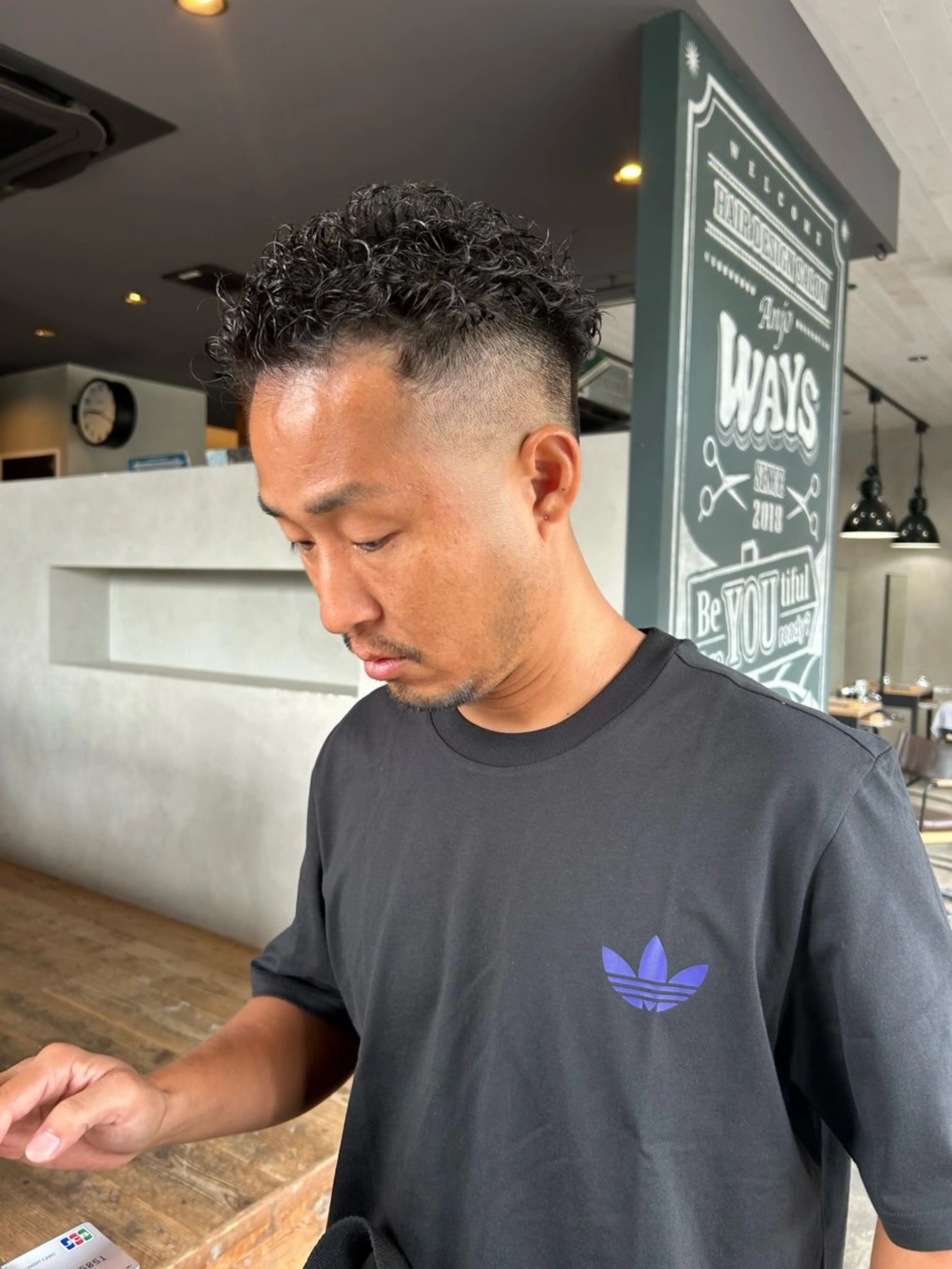 ショート パーマ メンズ フェードカット メンズパーマ カット パーマ 🇺🇸メンズ特化 KYOYA💈のヘアスタイル