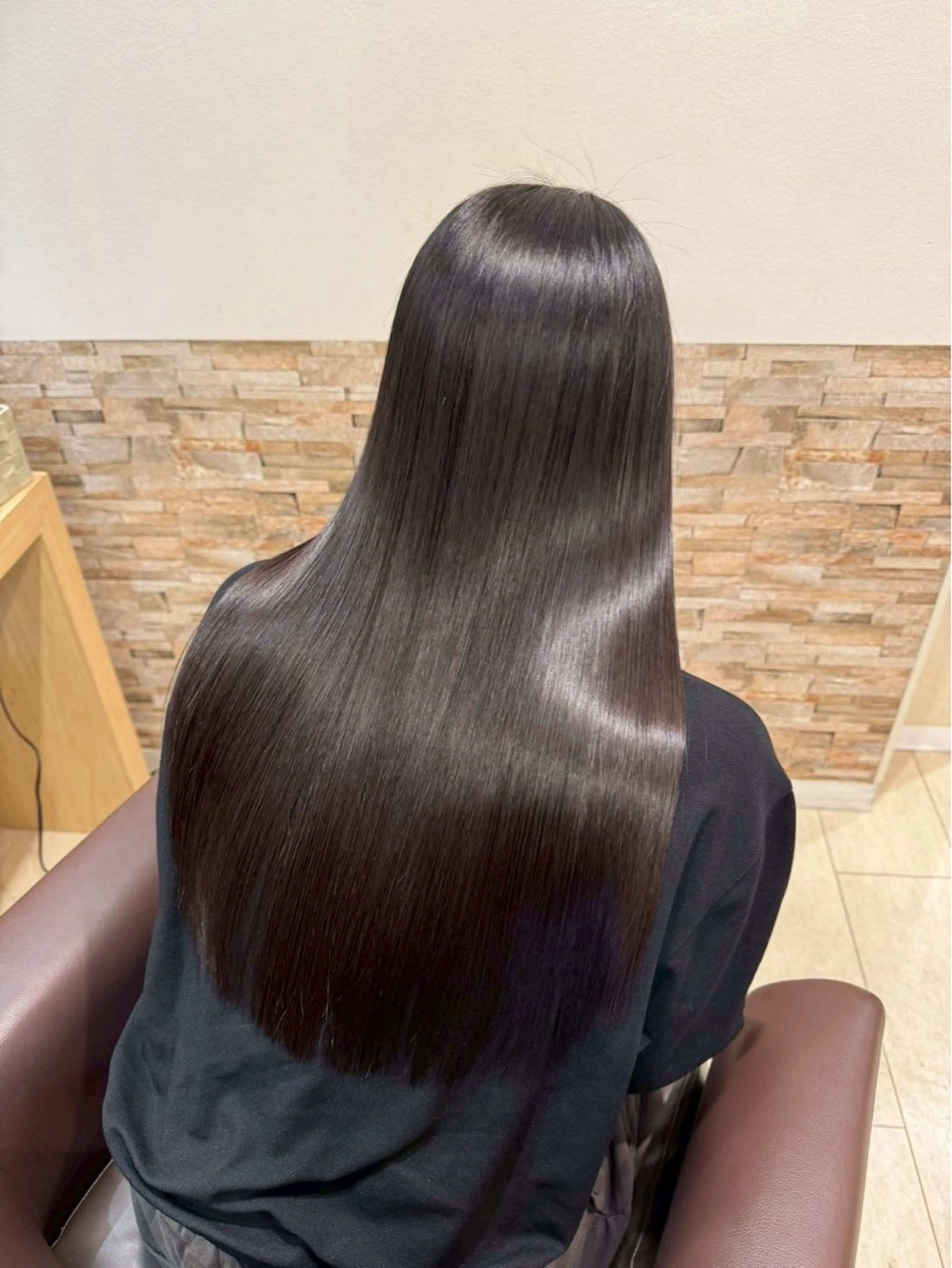 ロング 秋野 睦実のヘアスタイル