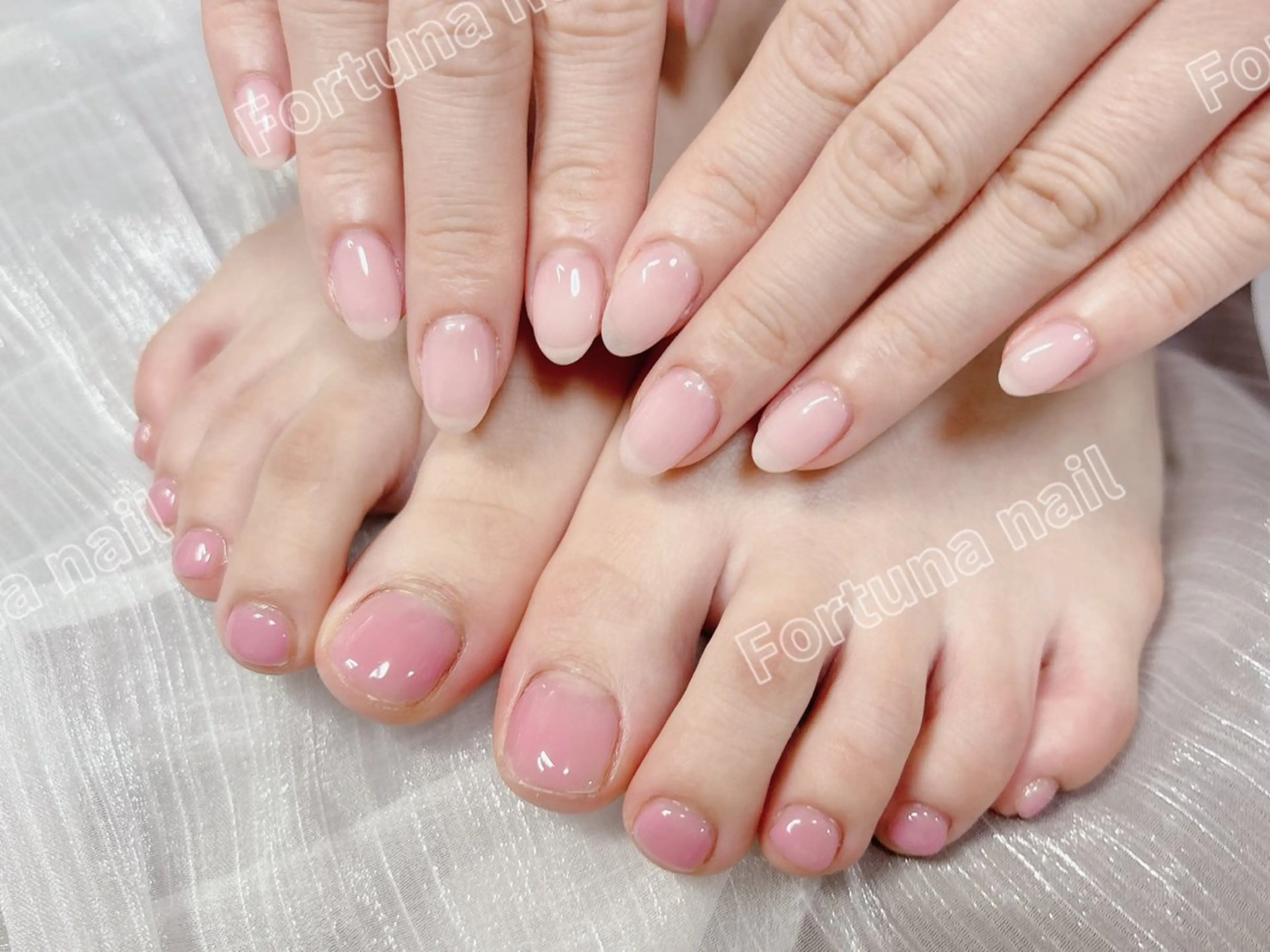 ネイル ハンドネイル フットネイル ハンドケア Nail •Head スパFortunaのネイルデザイン