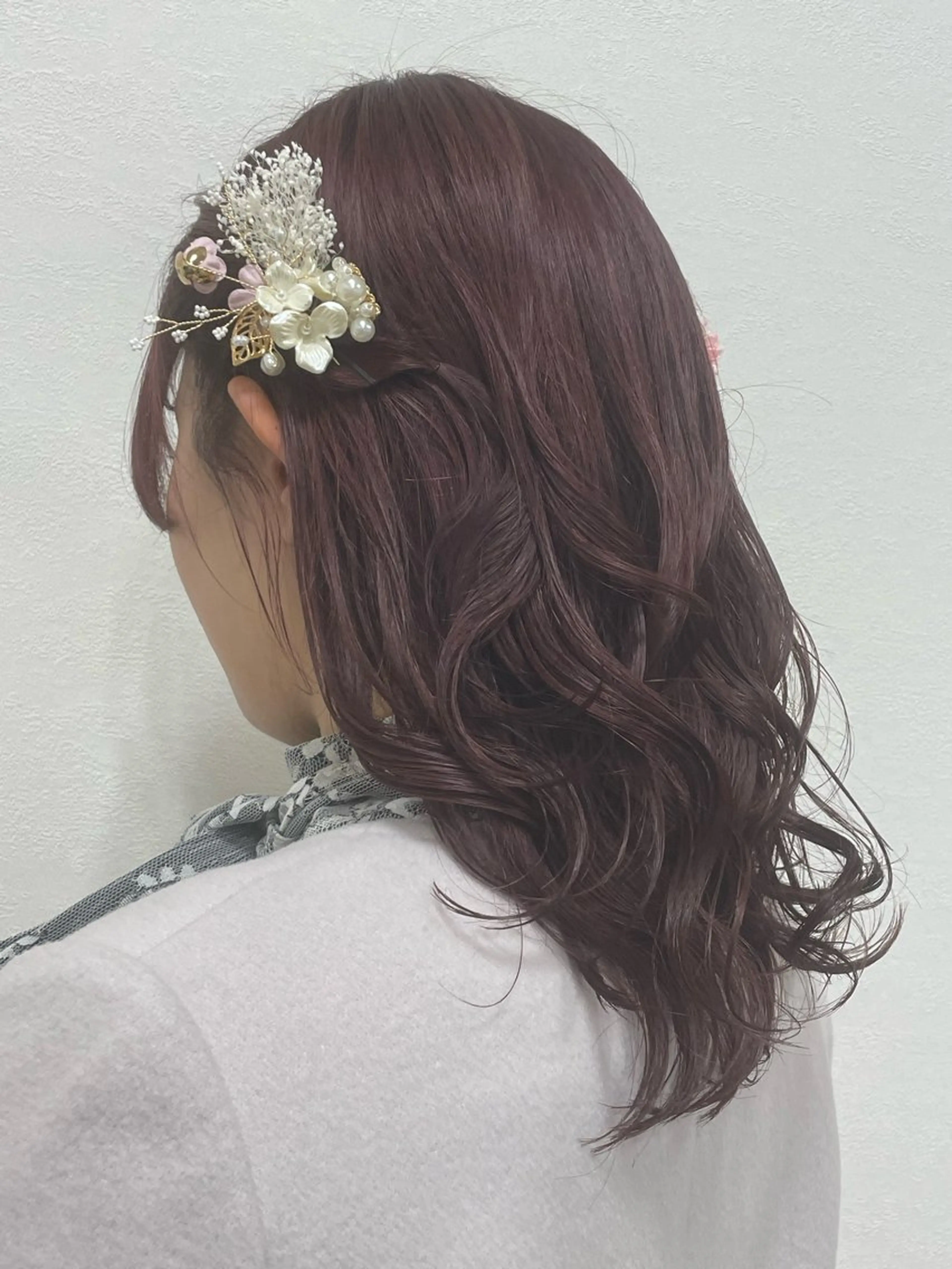 ロング カラー ヘアアレンジ 二重 由理のヘアスタイル