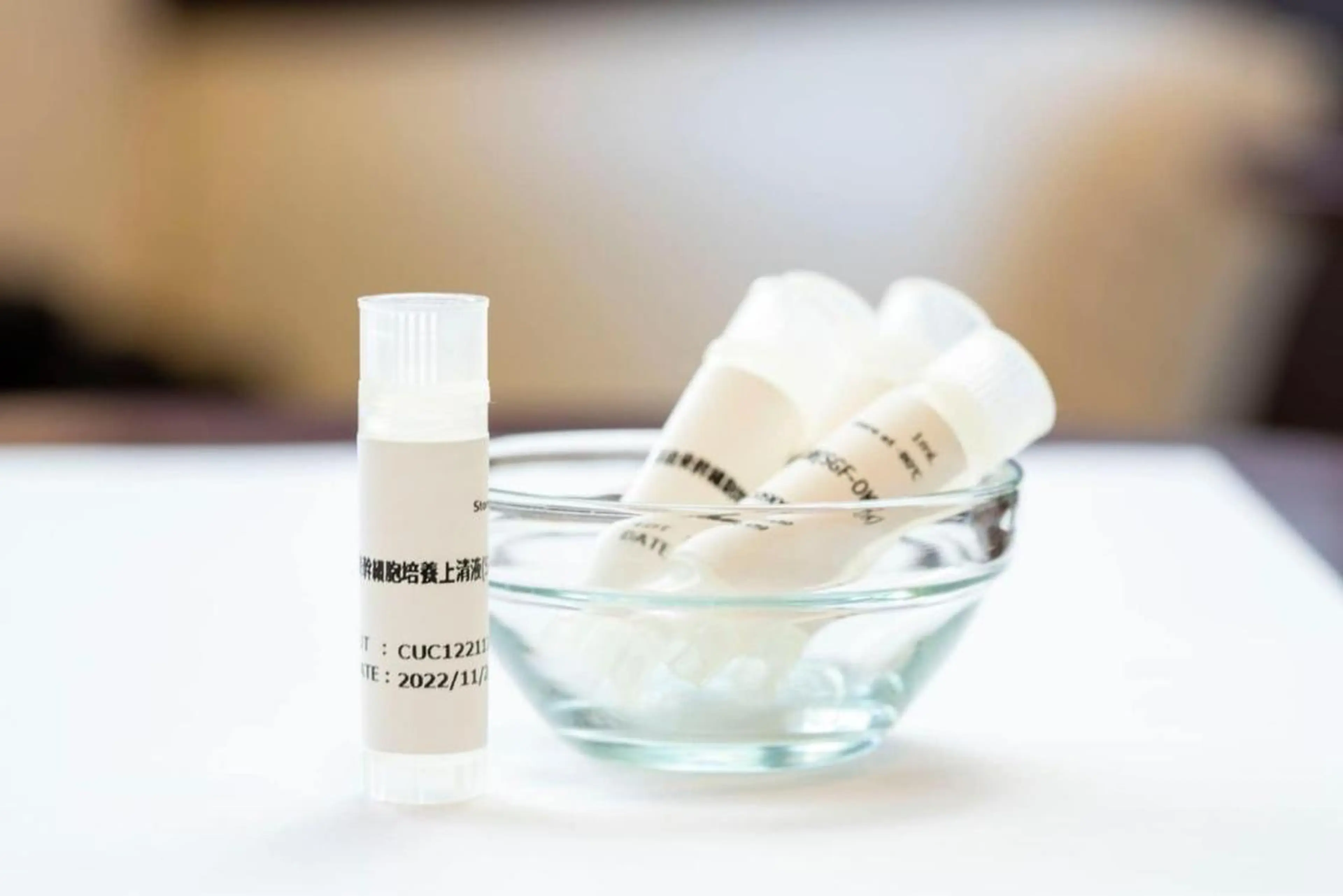 【期間限定価格初回】美肌再生幹細胞ダーマ美容鍼◎ヒト幹細胞培養液と2種の美容鍼の写真