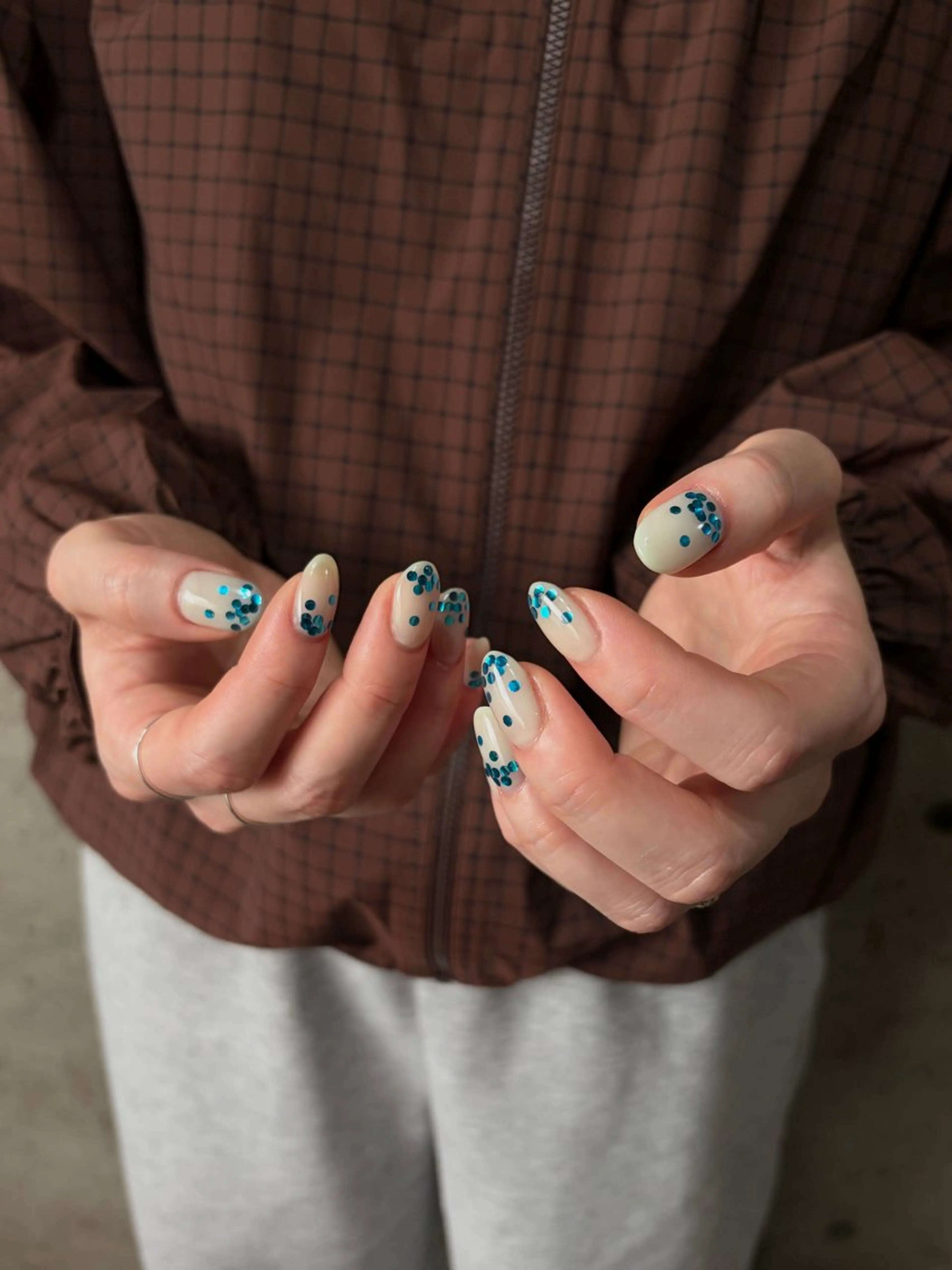 (hand)   design   オフ込みの写真