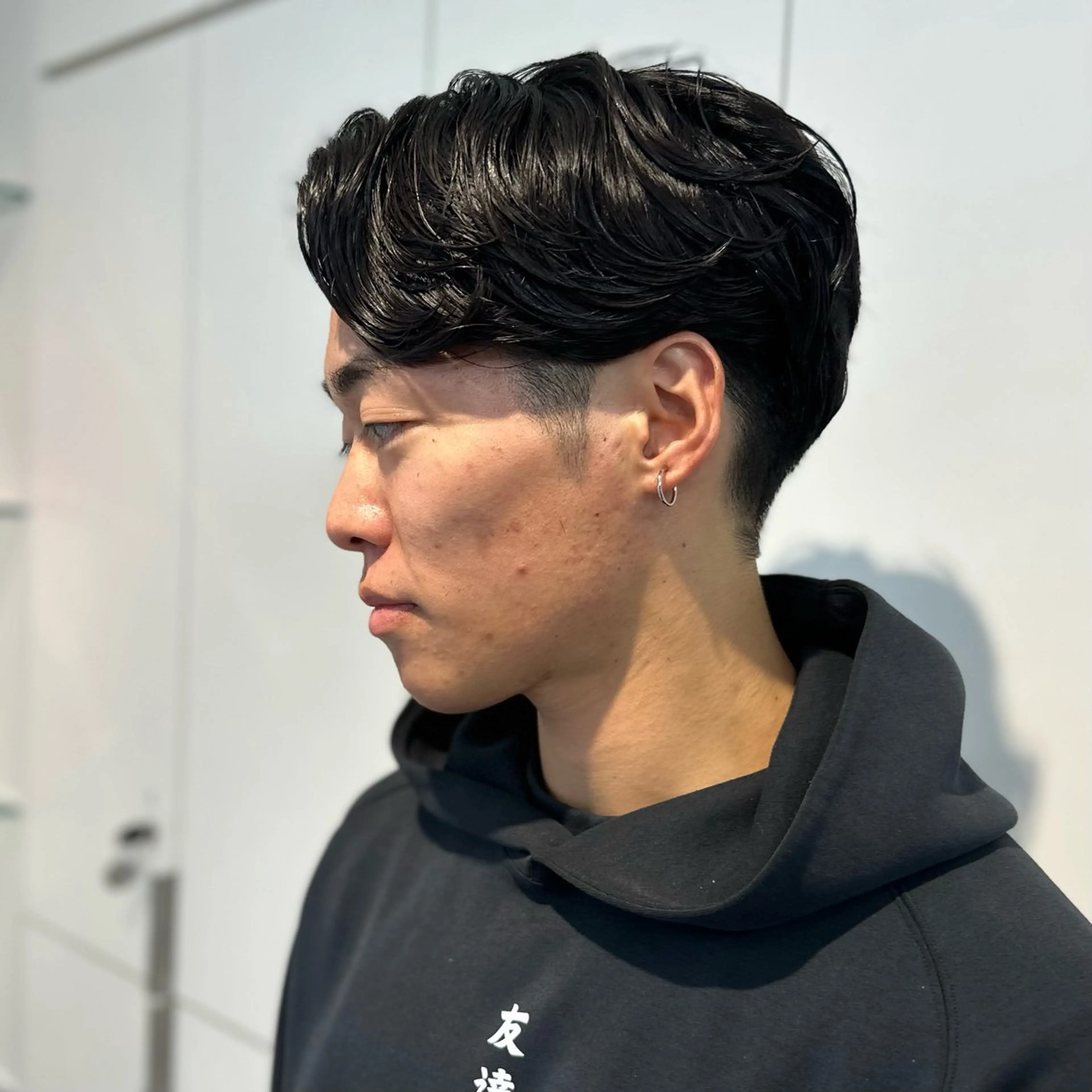 ショート カラー パーマ メンズ アップバング センターパート ダウンパーマ メンズパーマ メンズツイストパーマ 朝楽メンズパーマ 🥇メンズカット吉田のヘアスタイル