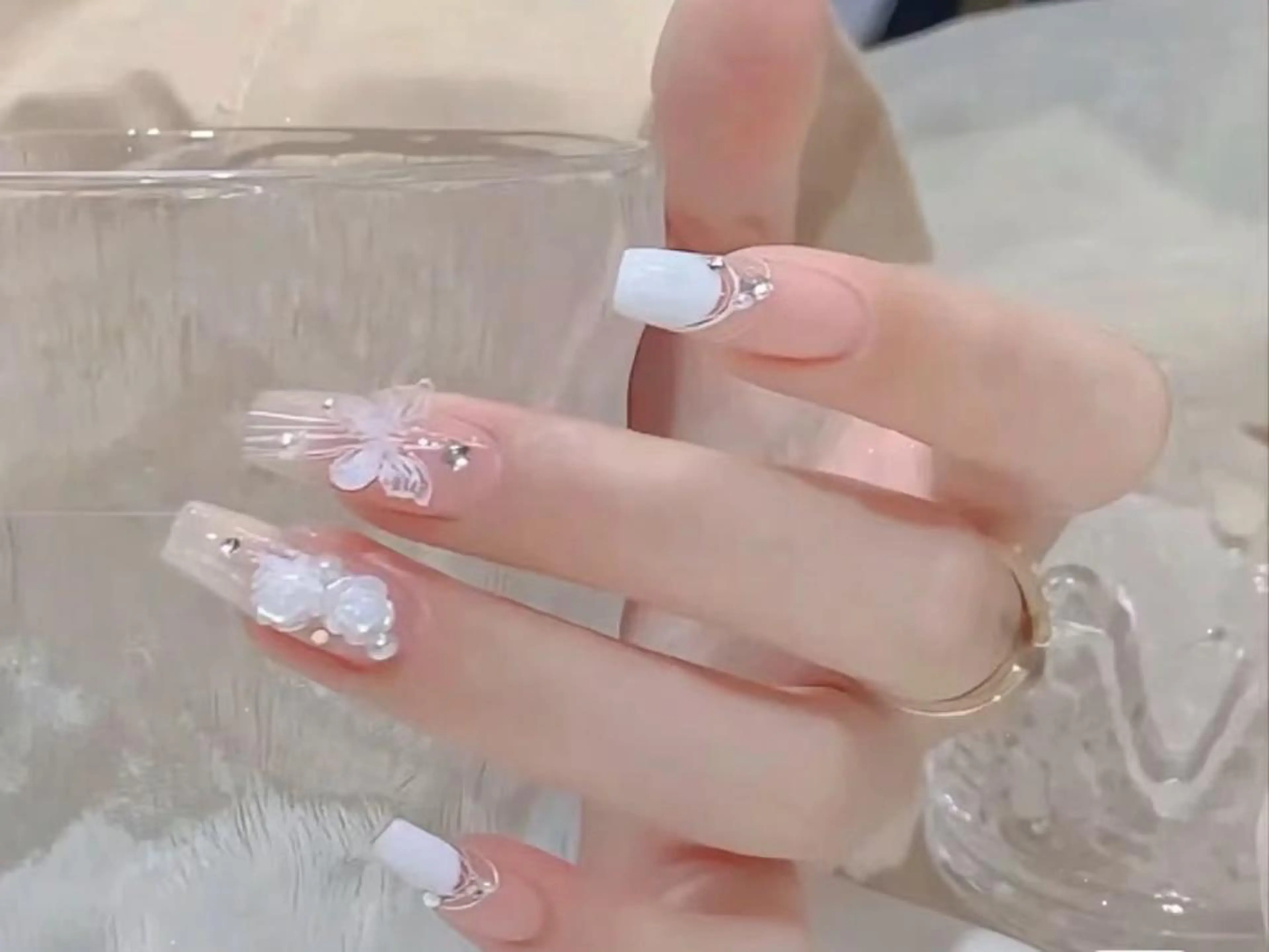 ネイル VIVIAN リサのネイルデザイン