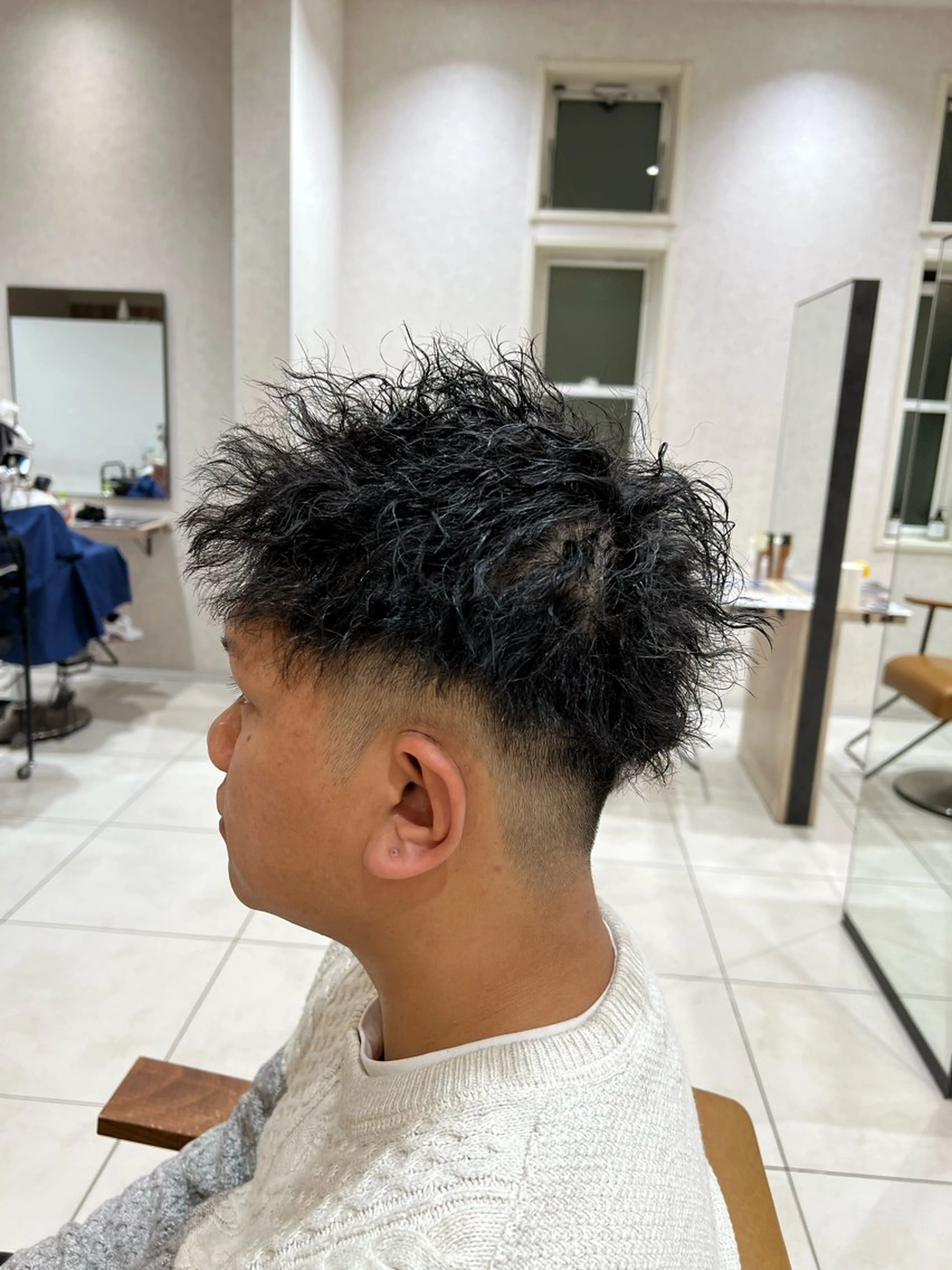 メンズ メンズパーマ メンズツイストパーマ ツイストパーマ メンズ特化フェザー パーマ🚗タケシのヘアスタイル