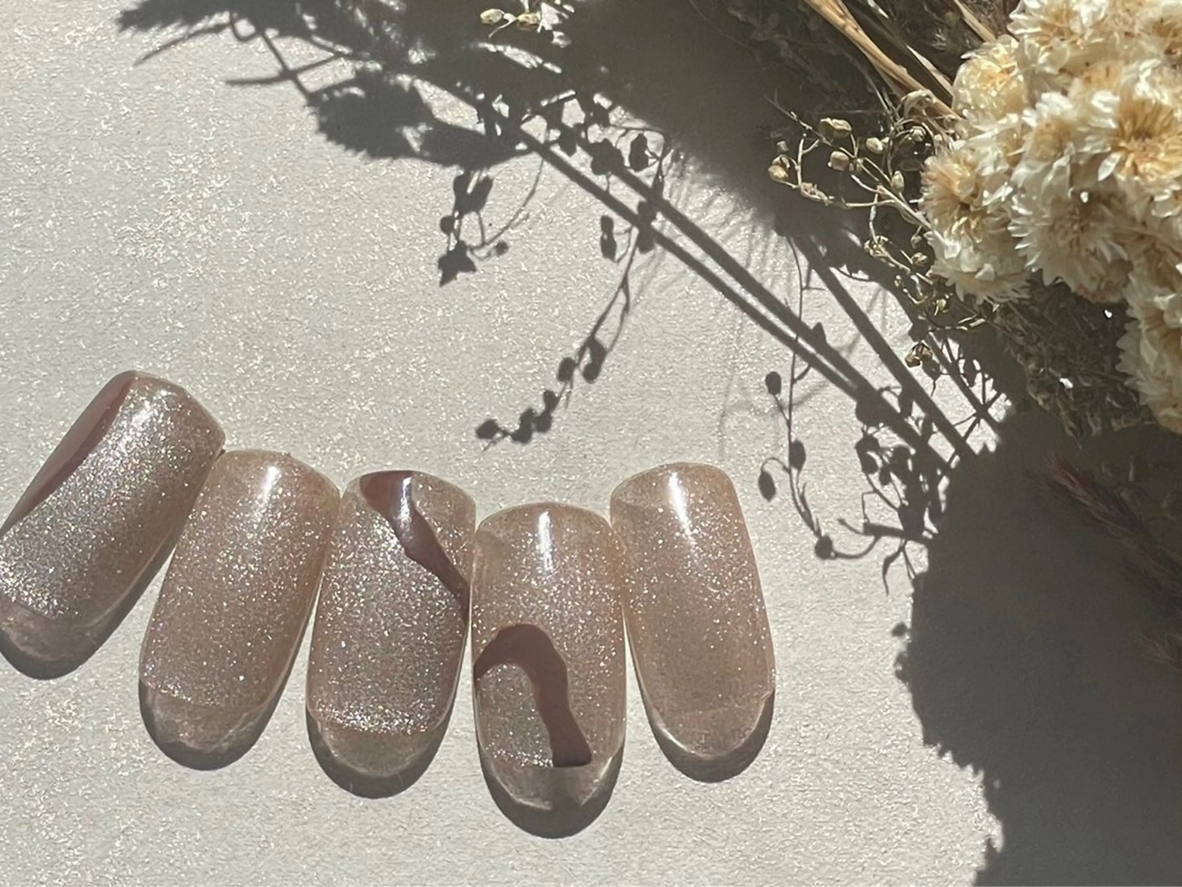 ネイル オーロラネイル フットネイル フレンチネイル ジェルネイル 韓国ネイル ハンドネイル kiki nail &brow二子玉川の眉毛・アイブロウイメージ