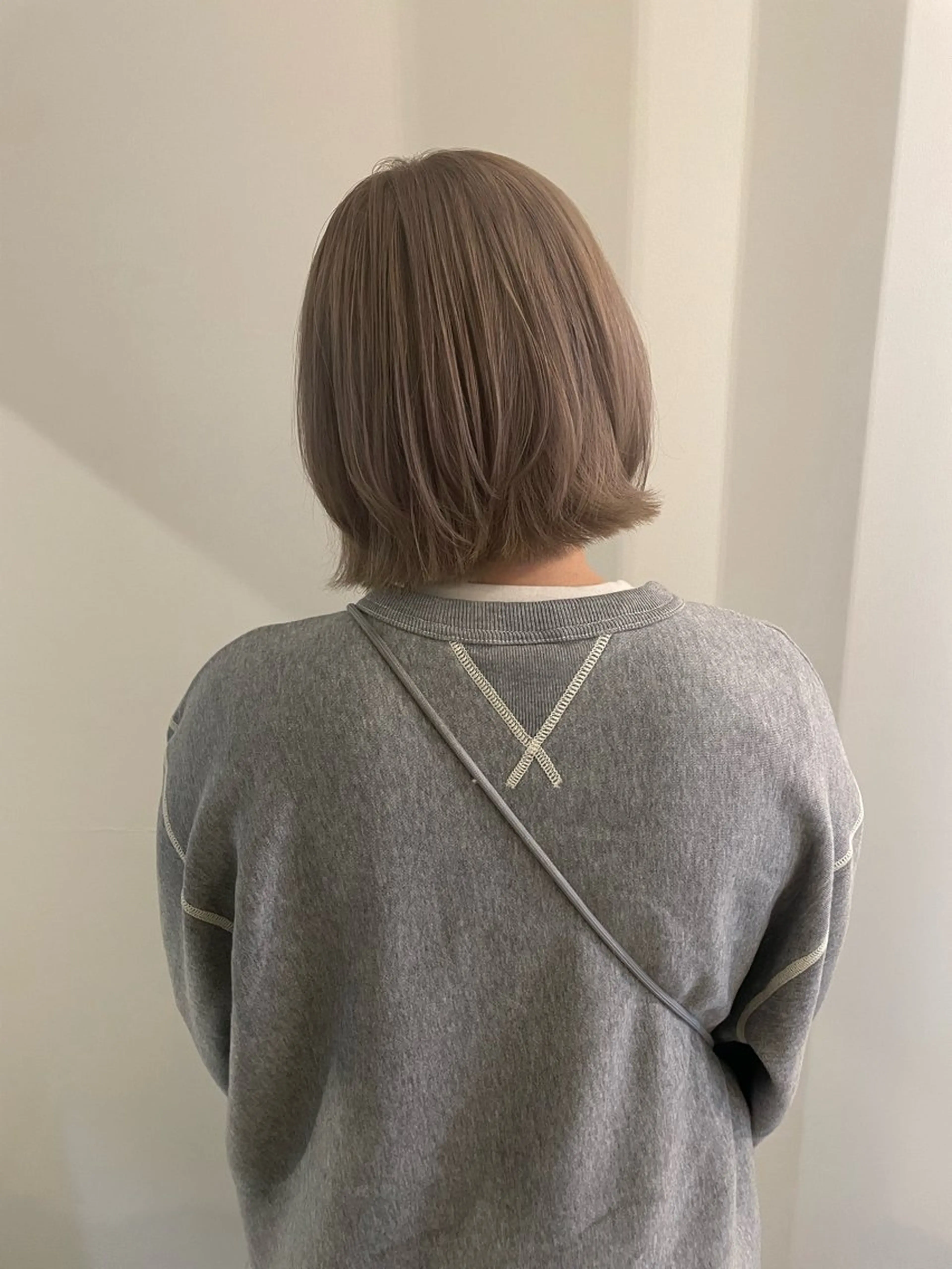 ショート カラー ベージュカラー グレージュ ヘアカラー トリートメント ニュアンスカラー🫧 加納のヘアスタイル