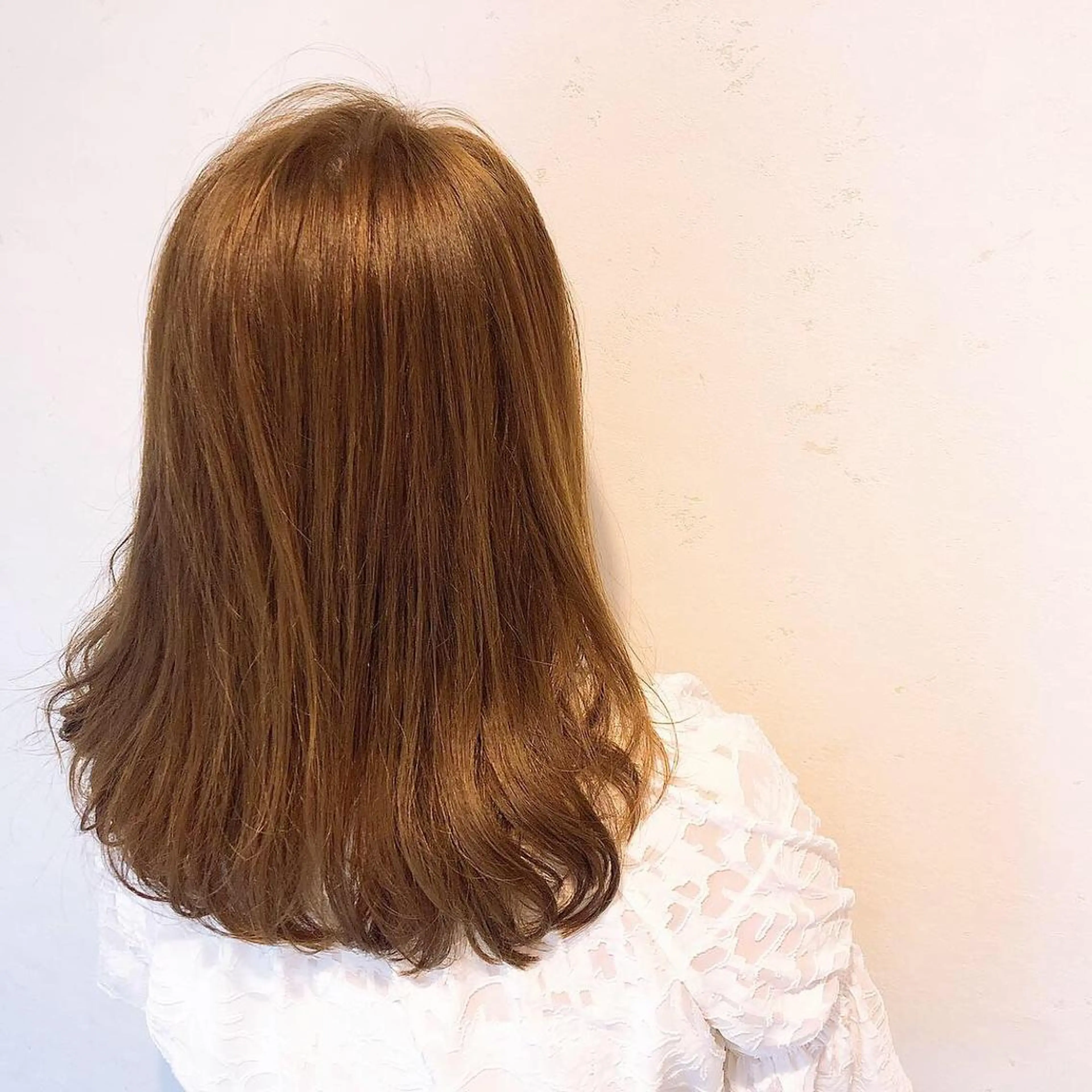 セミロング カラー 伊藤 さやかのヘアスタイル