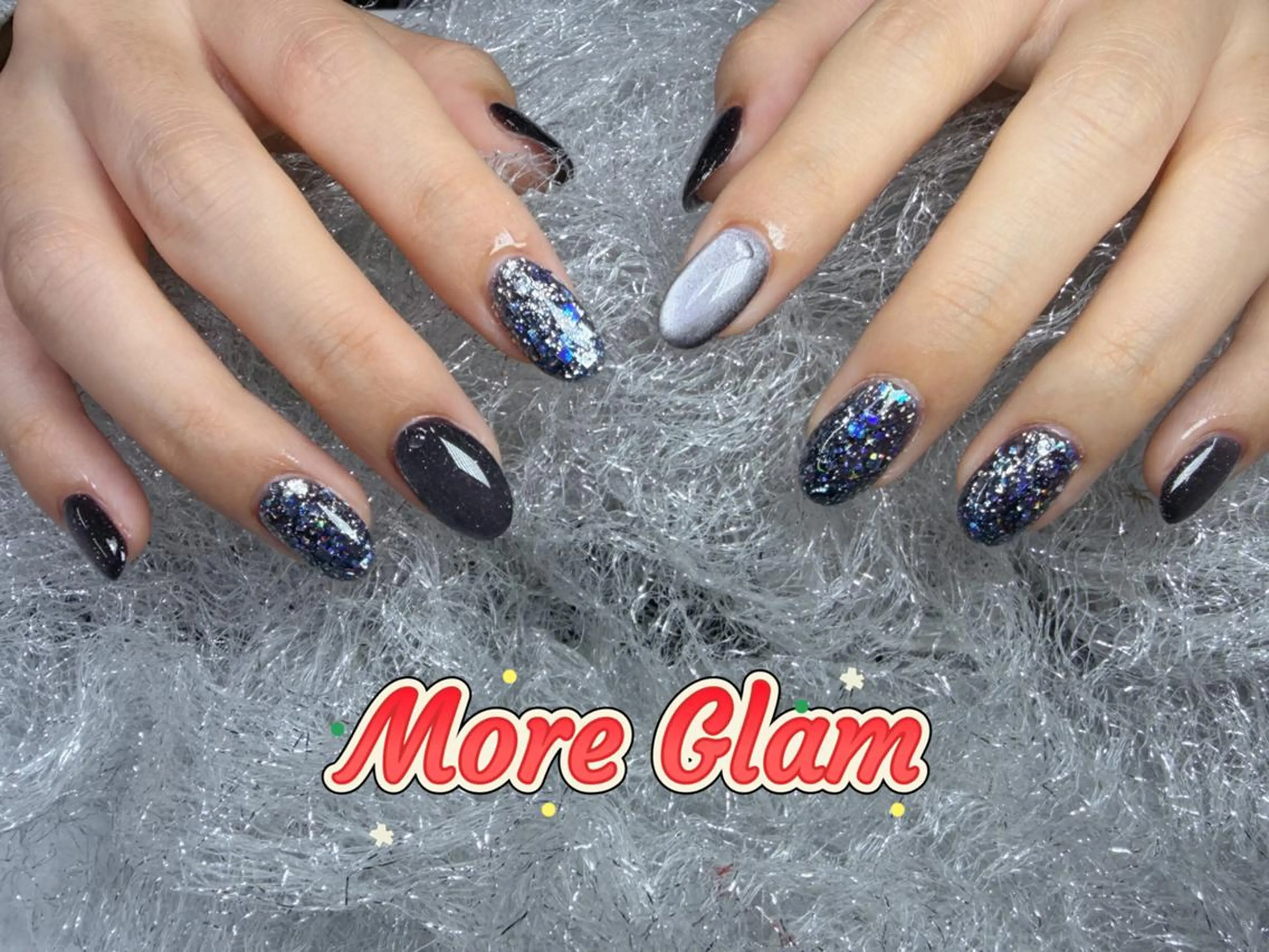 ネイル 長さ出し フットネイル フレンチネイル ジェルネイル ガラスフレンチ MoreGlam ネイルのネイルデザイン