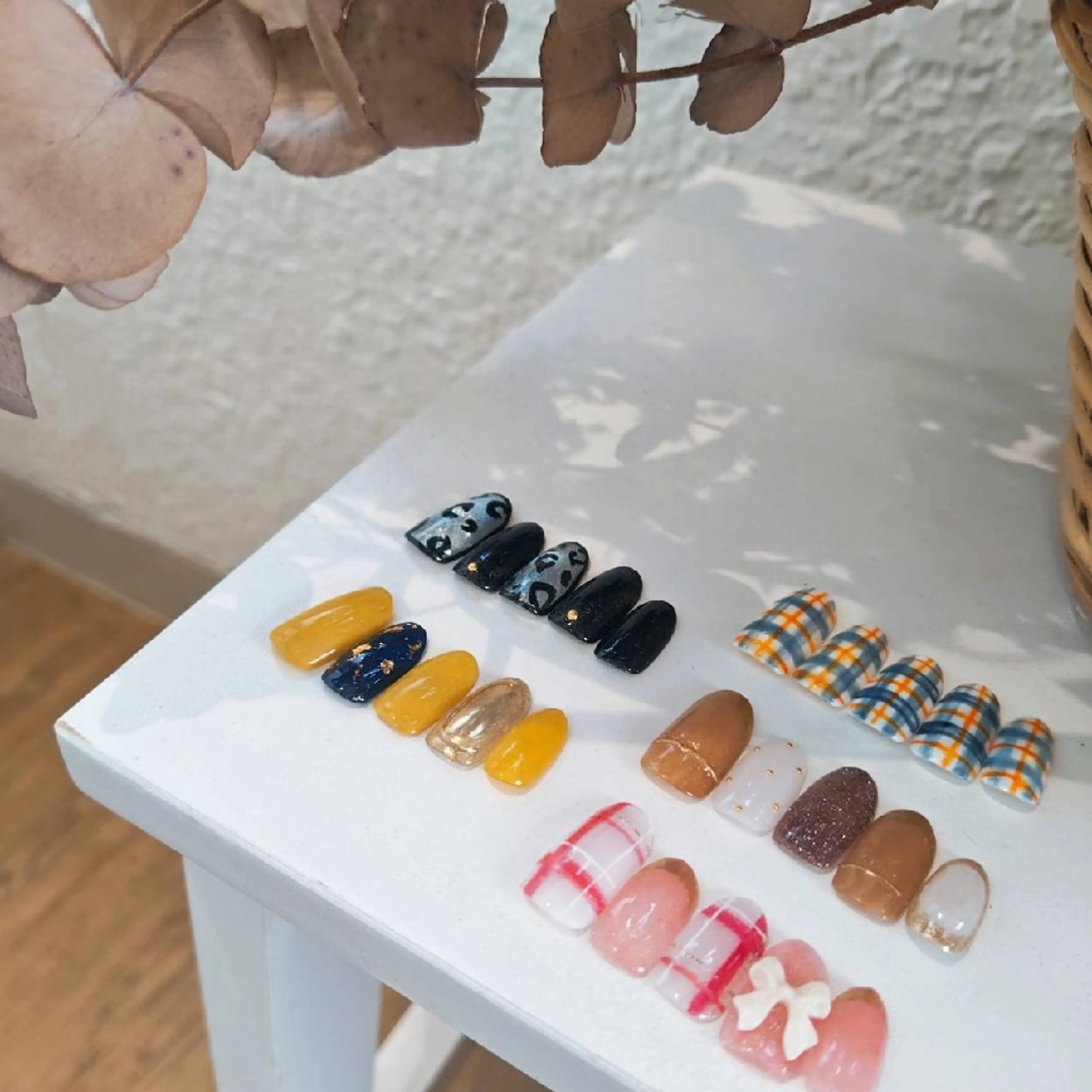 ネイル アニマル柄 フレンチネイル マグネットネイル ミラーネイル リボン ハンドネイル felicita fumi♡のネイルデザイン