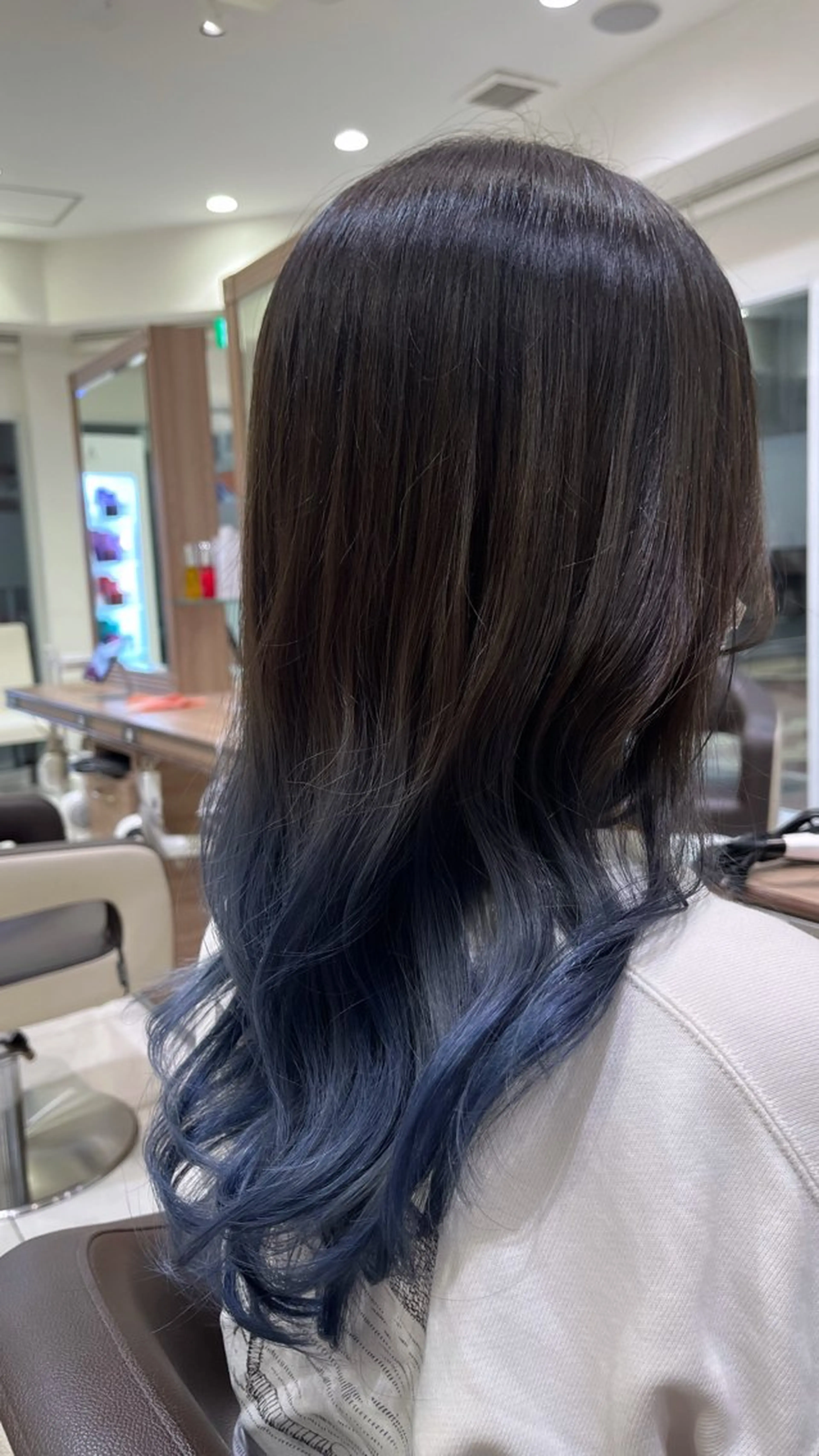 カラー ブリーチ グラデーションカラー Ash 二子玉川店 🐈‍⬛中溝有紗🎀のヘアスタイル