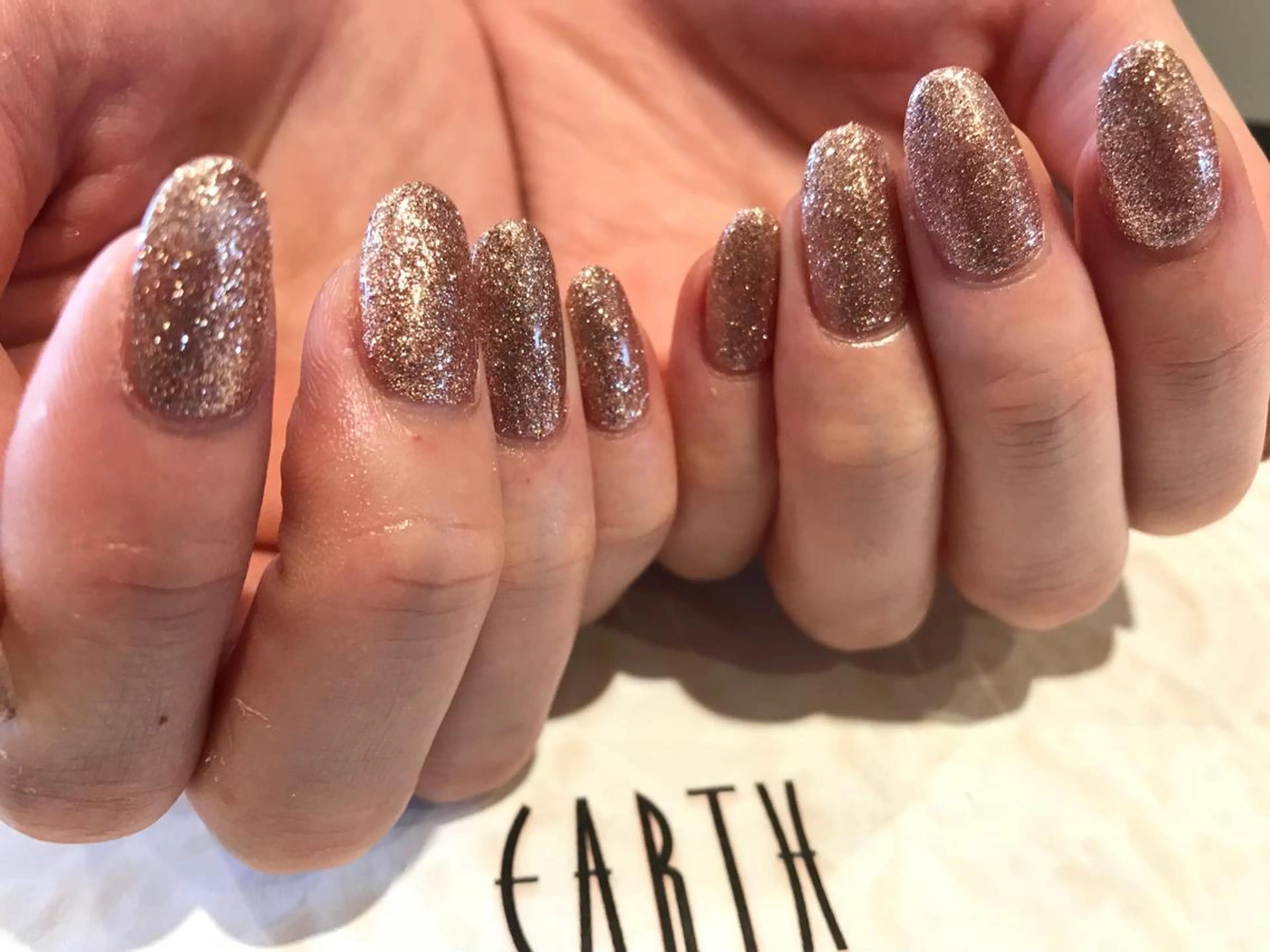 ネイル ラメ(グリッター) ワンカラーネイル ハンドネイル EARTH nanaのネイルデザイン