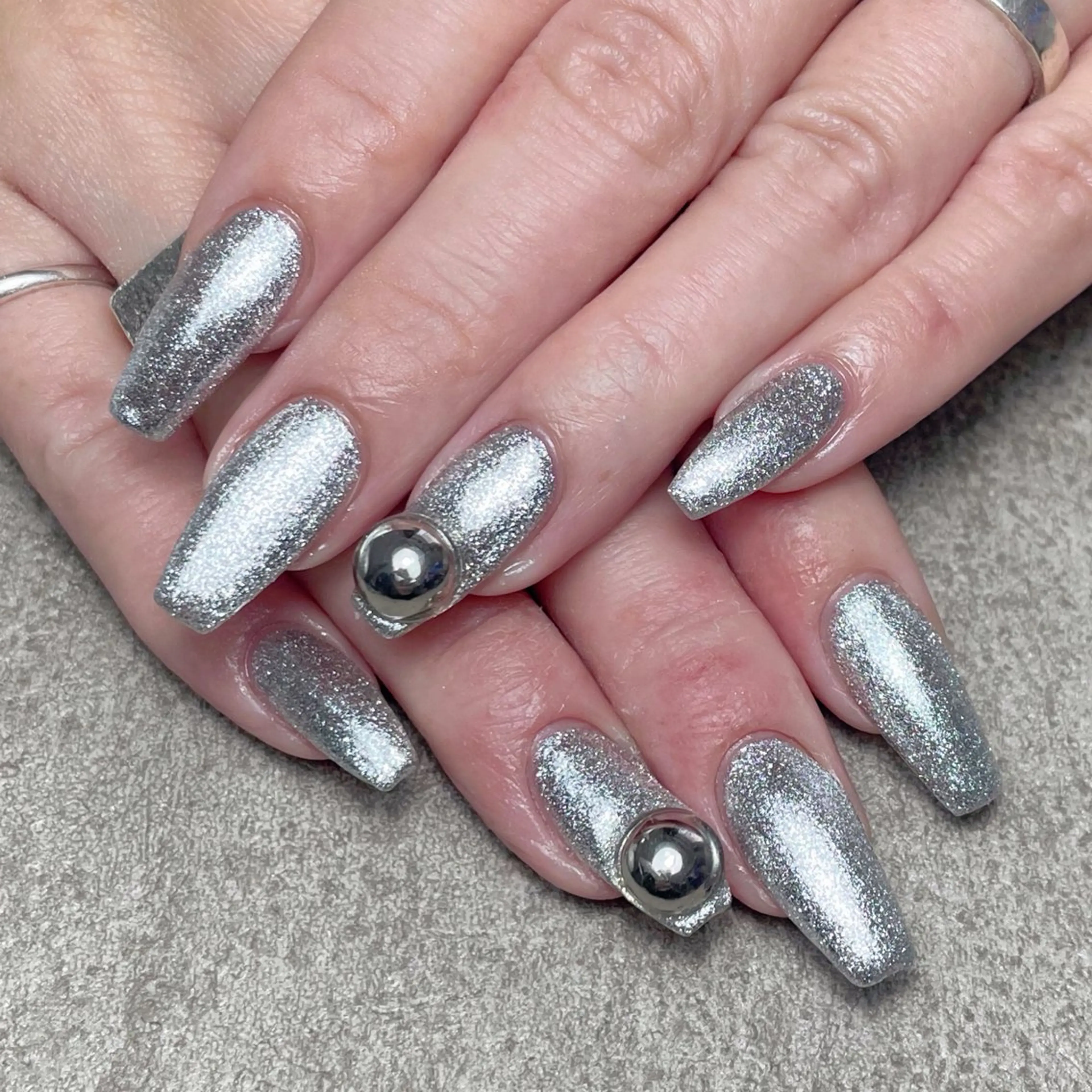 ネイル 持ち込み ハンドネイル nailroom DIASOMNIAのネイルデザイン