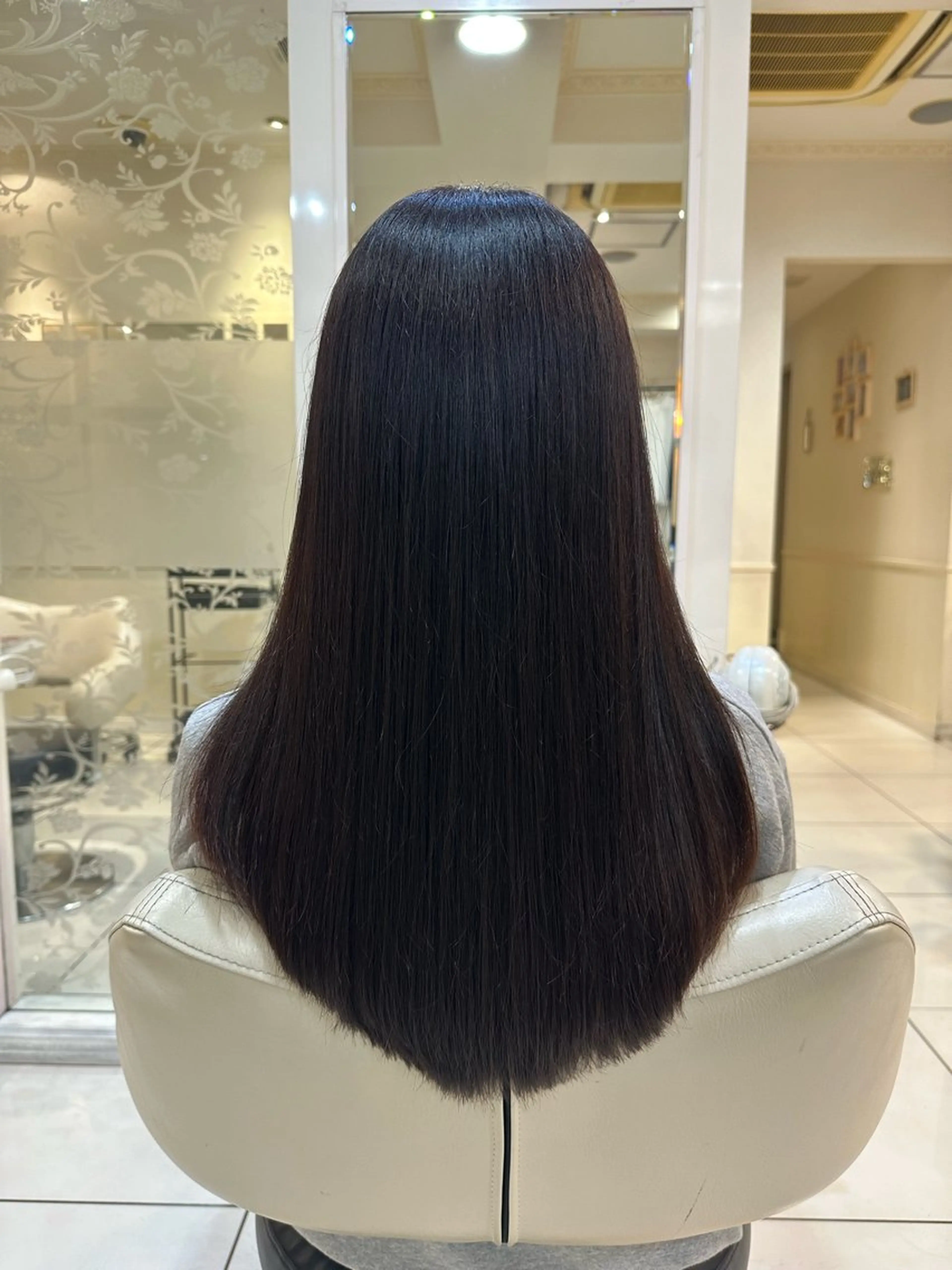 ロング 顔周りカット カット トリートメント ツヤ重視 ワンカラー🫧Mioのヘアスタイル