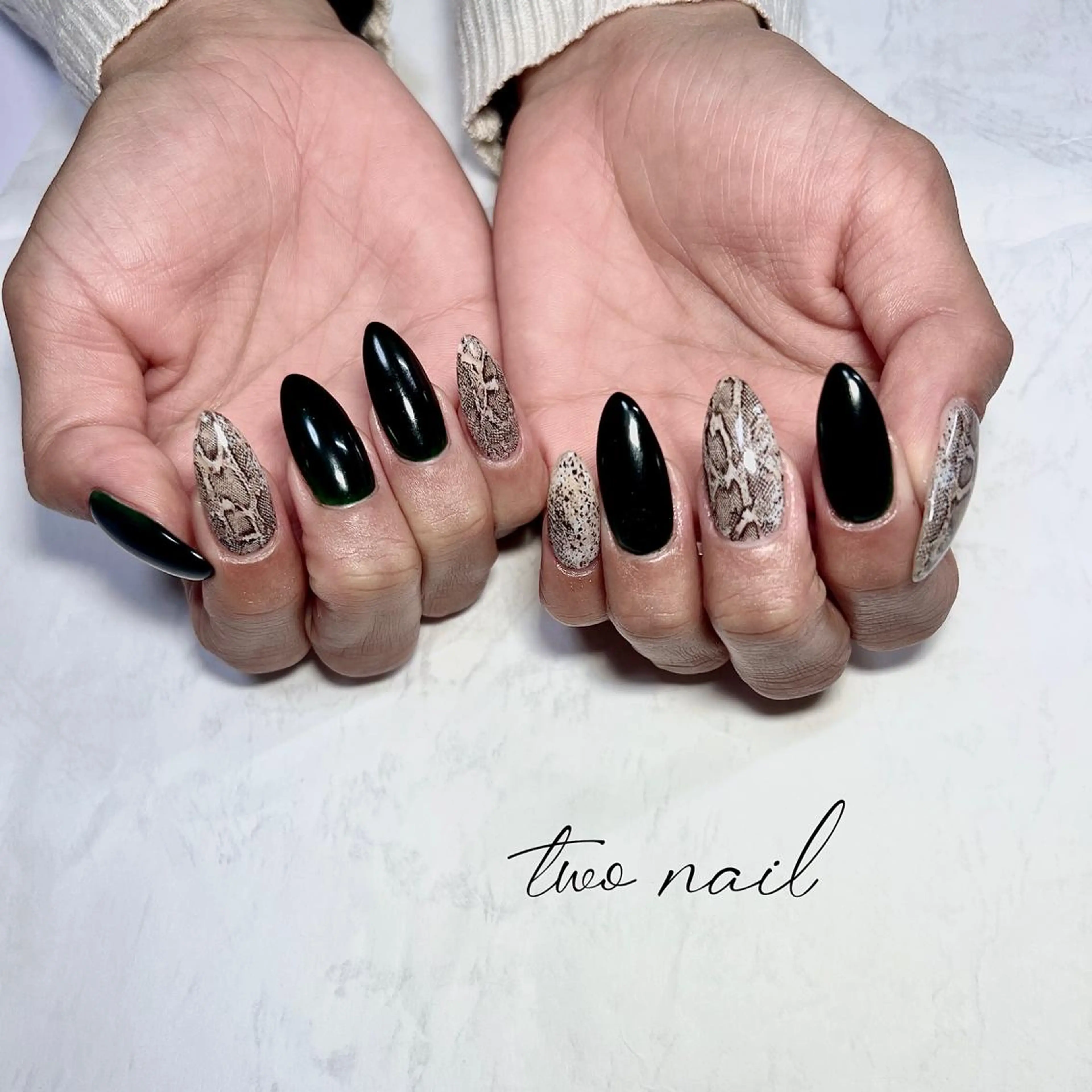 ネイル アートネイル フットネイル ハート ニュアンスネイル ホワイト two nailのネイルデザイン