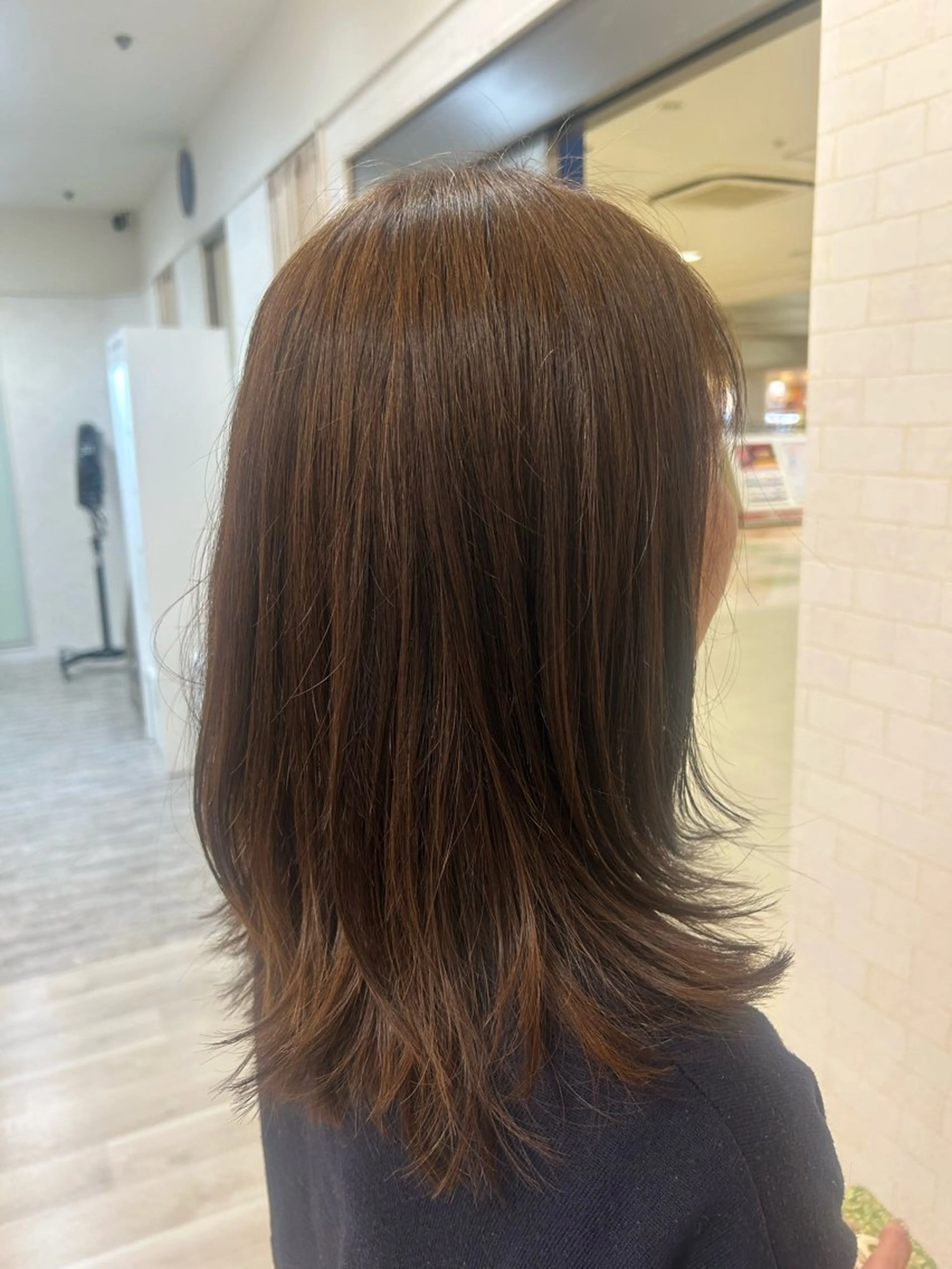 ミディアム レイヤーカット カット 瀧 葉月のヘアスタイル