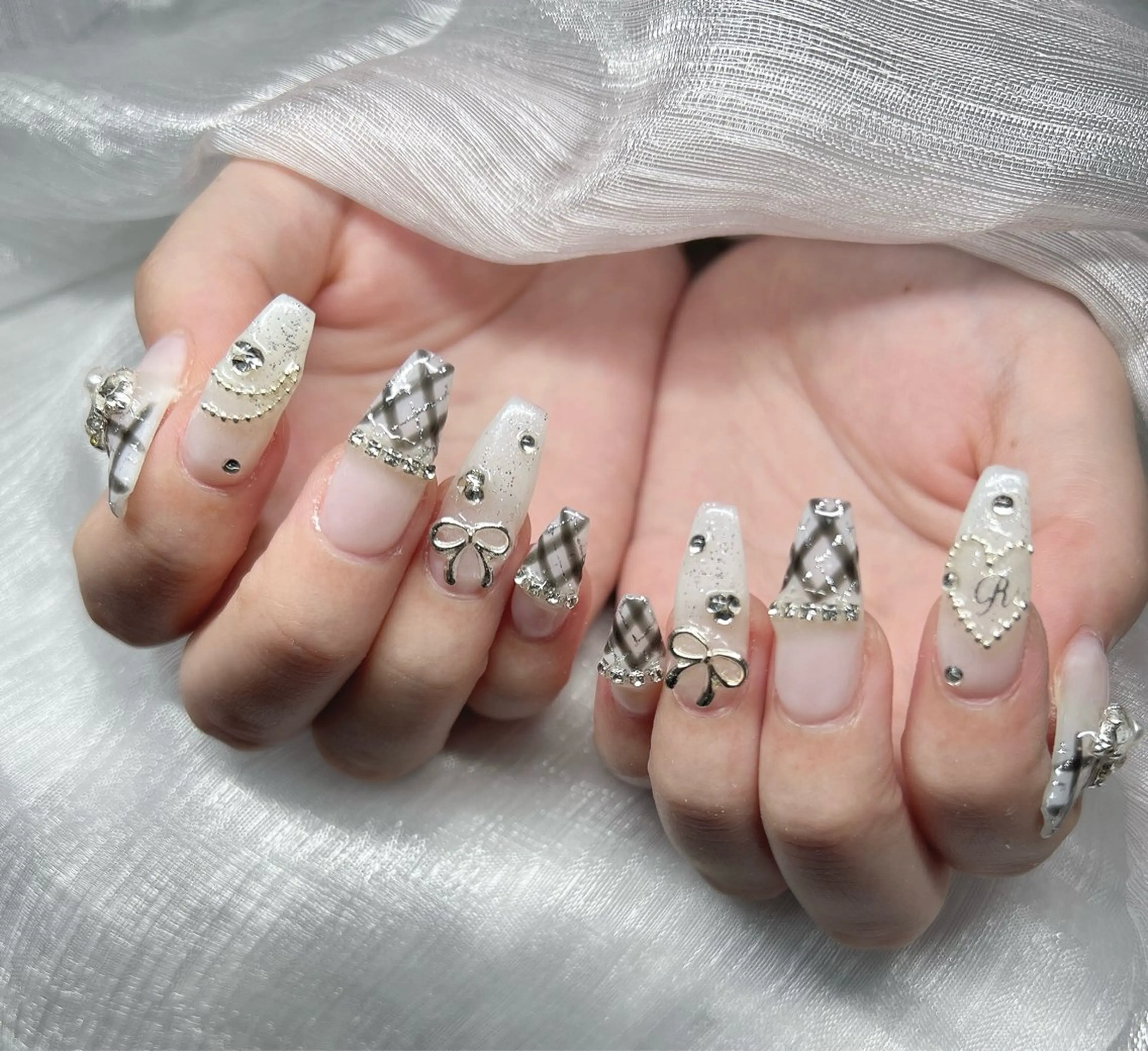 ネイル Lee Nailsのネイルデザイン