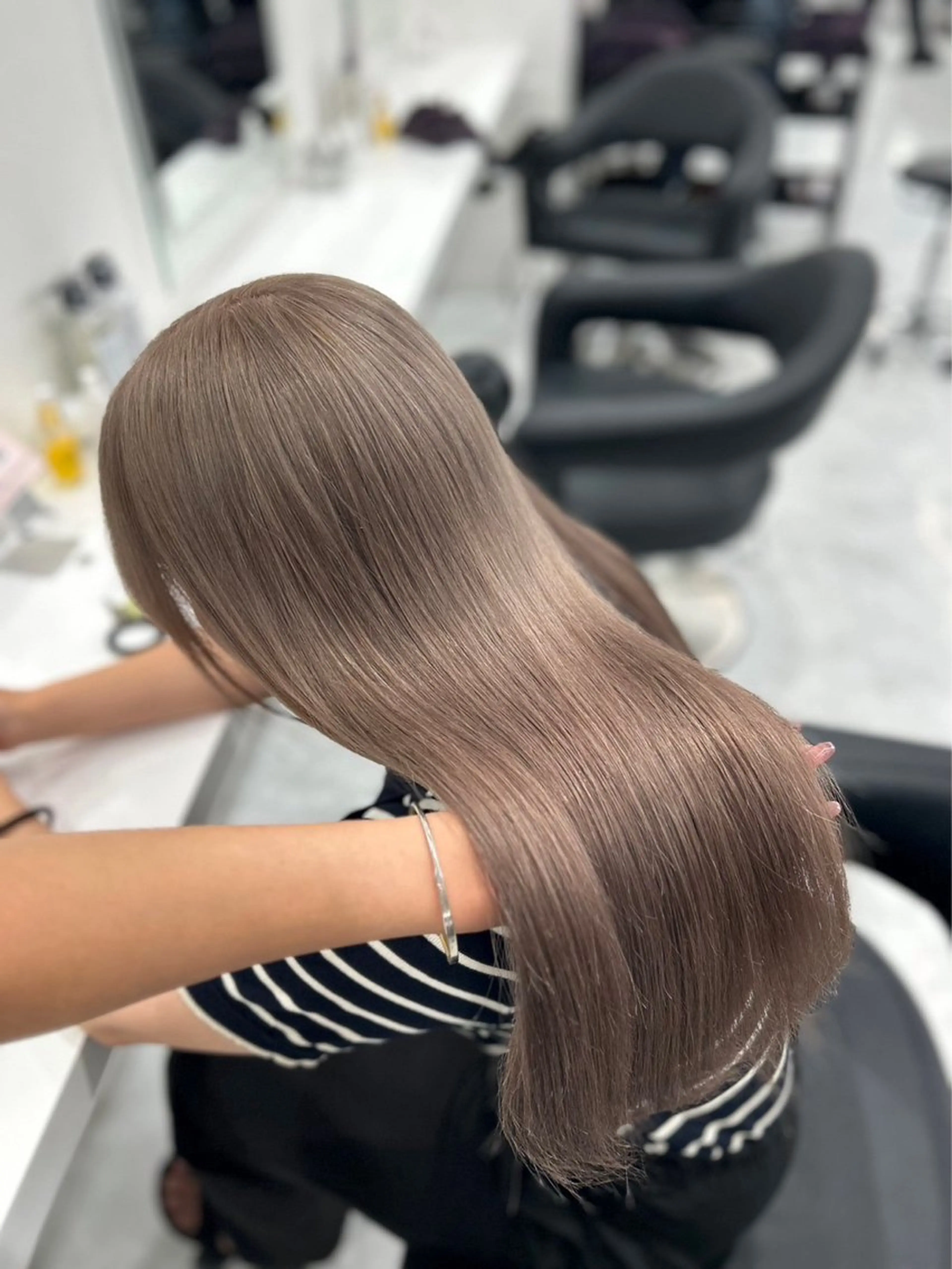 セミロング カラー ヘアカラー トリートメント ヘアセット 渋谷指名1位💖 カラーの達人❣️のヘアスタイル