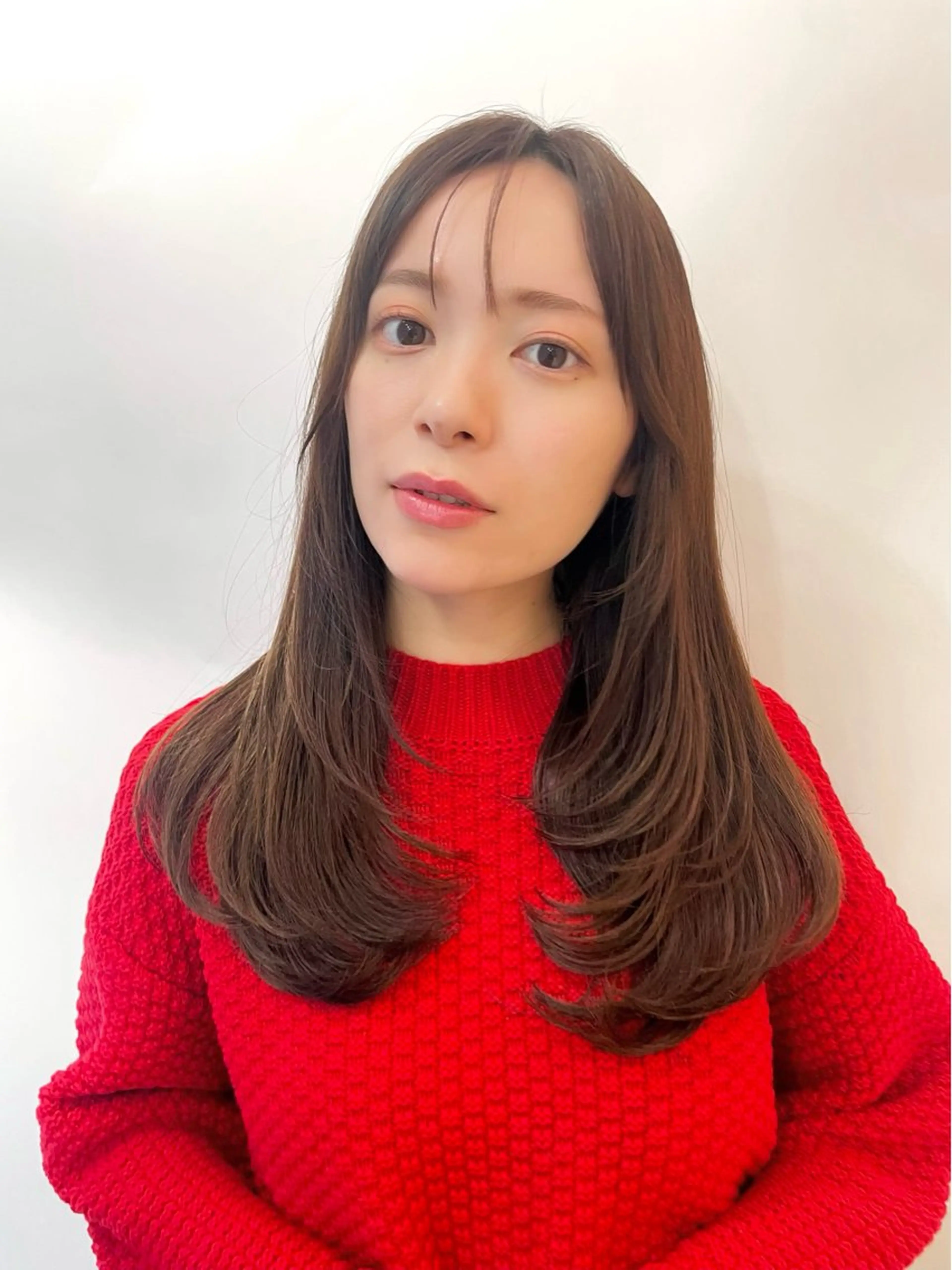 セミロング カット ヘアカラー 藤本 都のヘアスタイル
