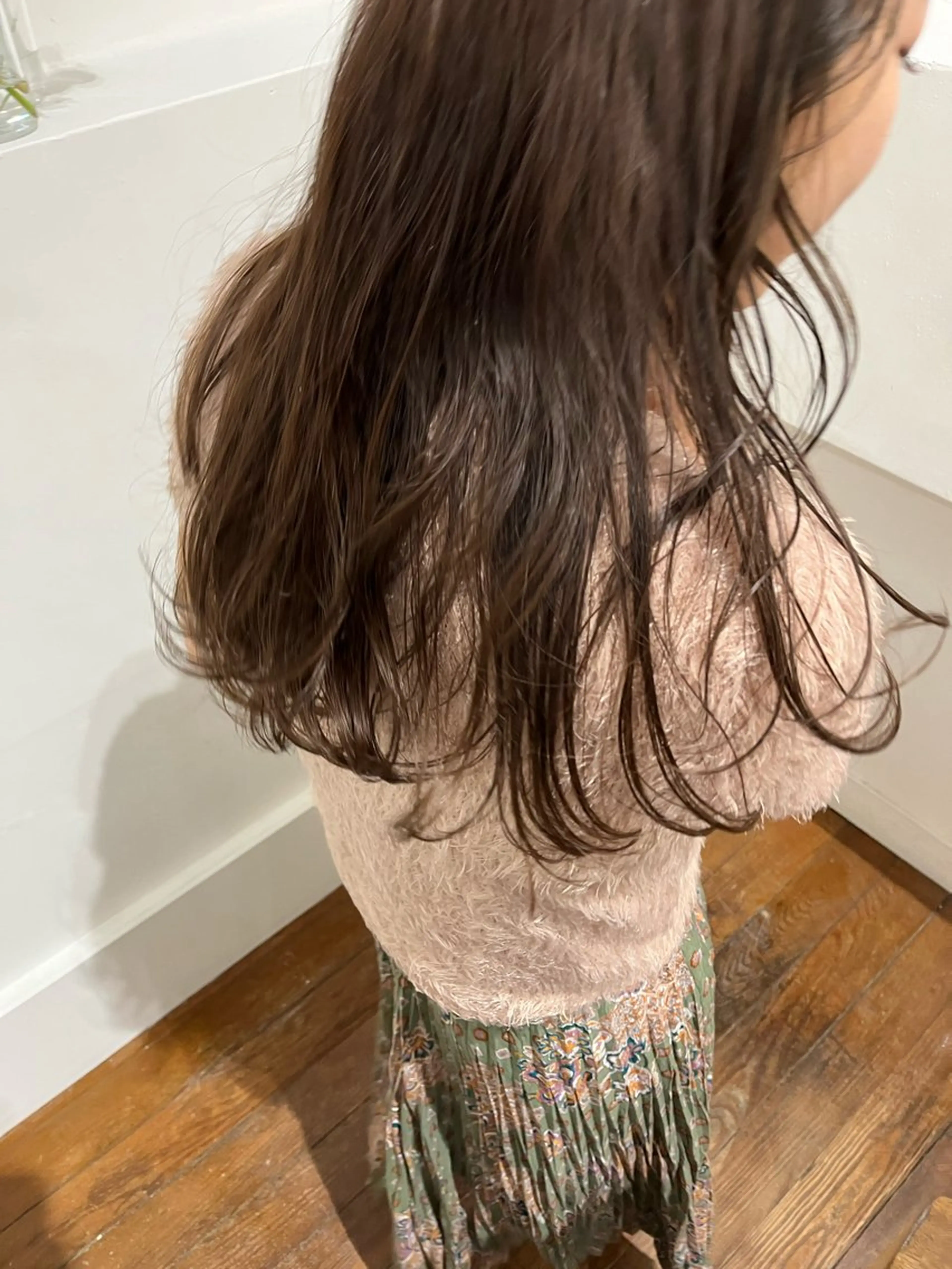 ロング カラー 伊藤 由季のヘアスタイル