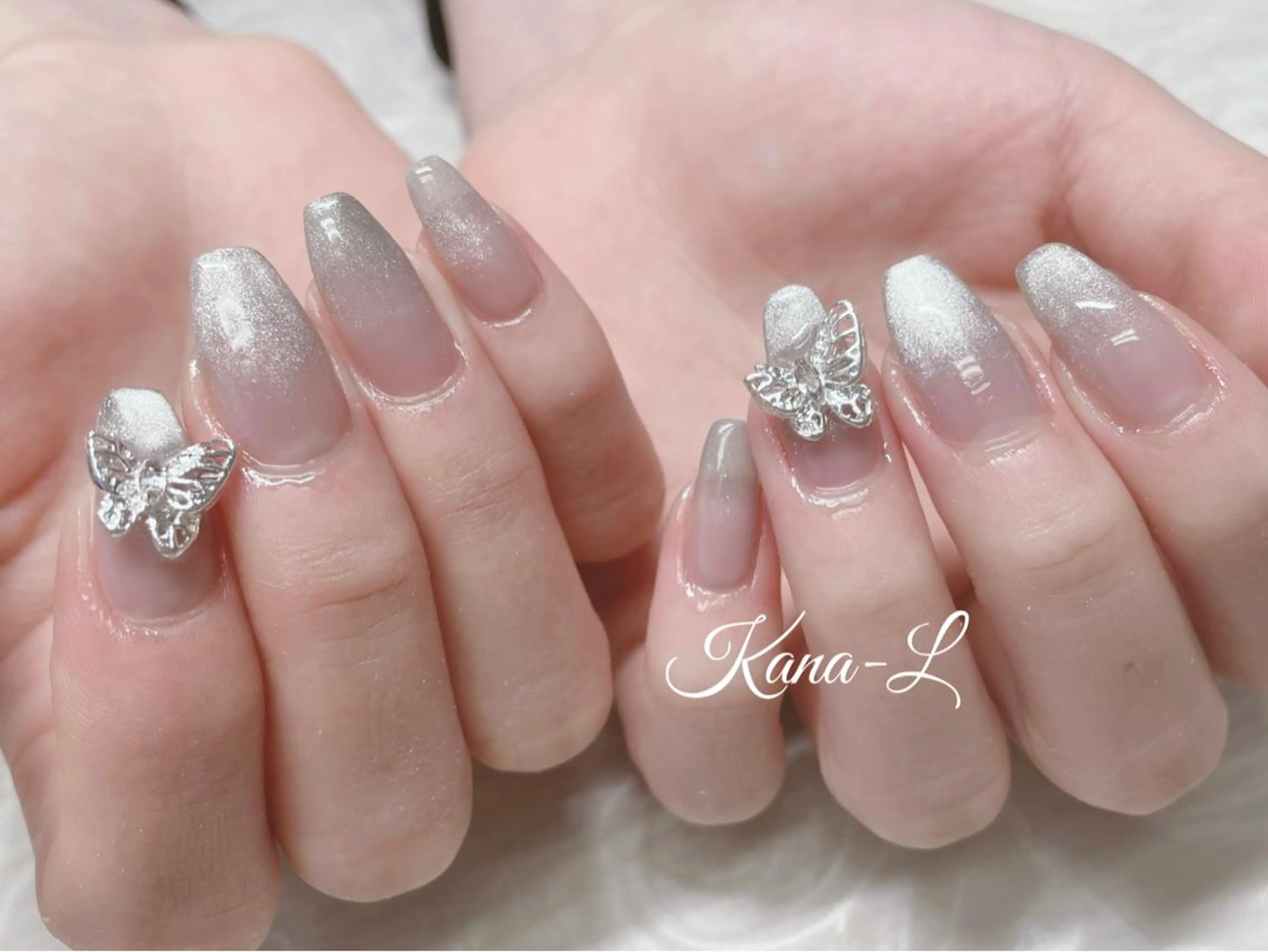 カラー ネイル グラデーションカラー ジェルネイル グラデーション 韓国ネイル マグネットネイル 芦辺 香奈のネイルデザイン