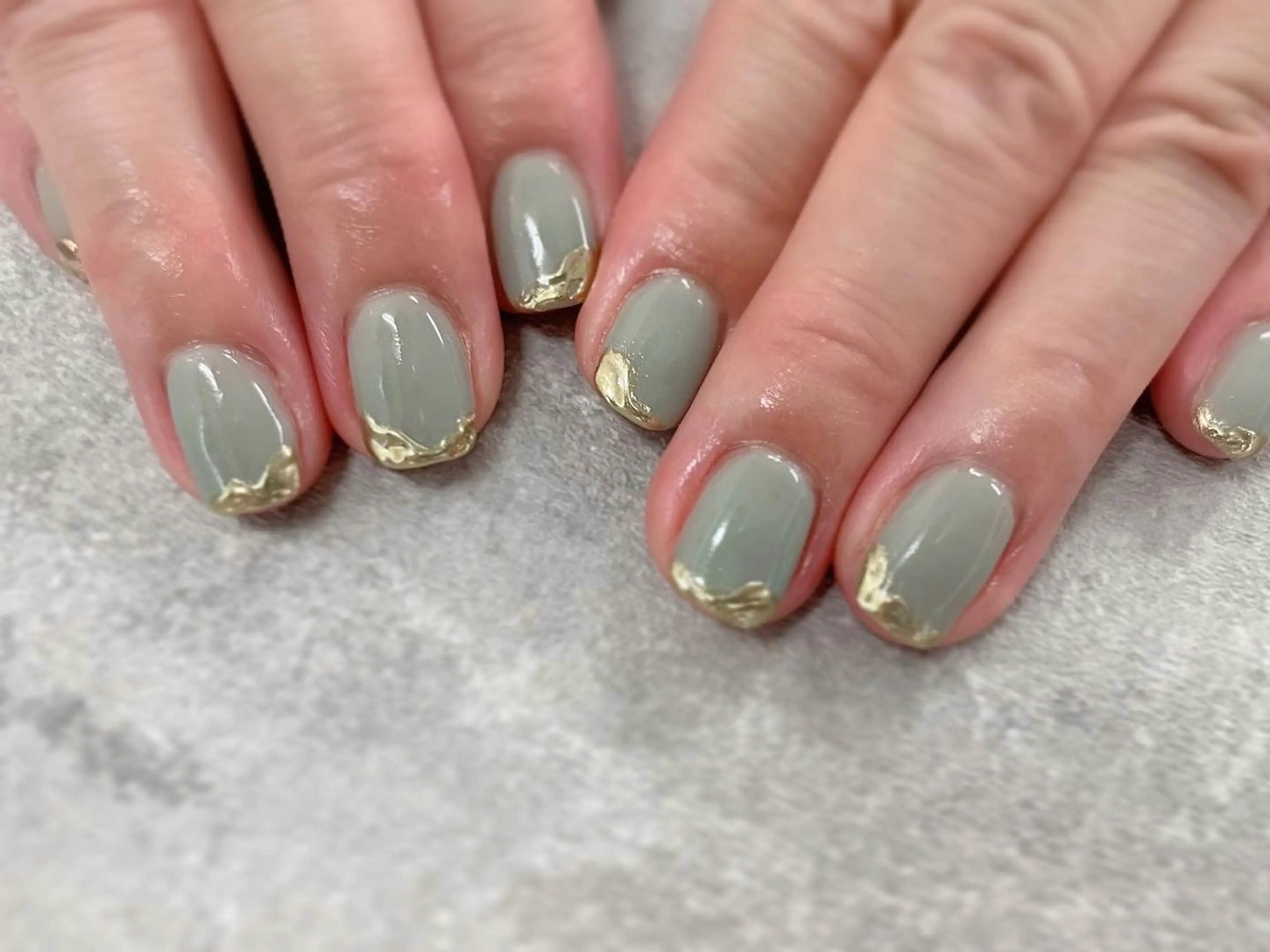 ネイル フレンチネイル グリーン ミラーネイル ハンドネイル foglia❁﻿. ⌇﻿imamuraのネイルデザイン