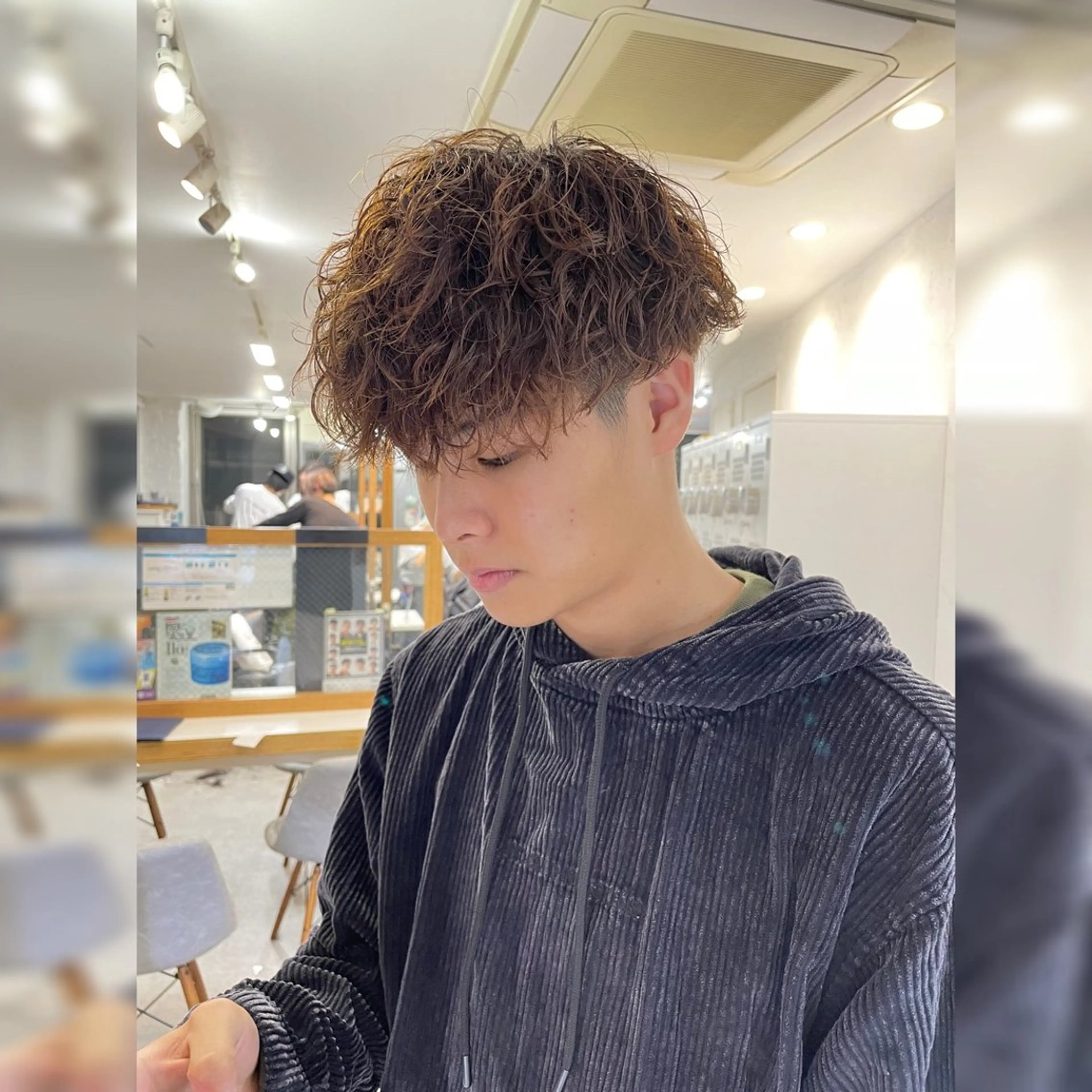 ショート カラー パーマ メンズ マッシュ メンズパーマ メンズツイストパーマ ツイストスパイラルパーマ 波巻きパーマ お悩み解決 園田翔大のヘアスタイル