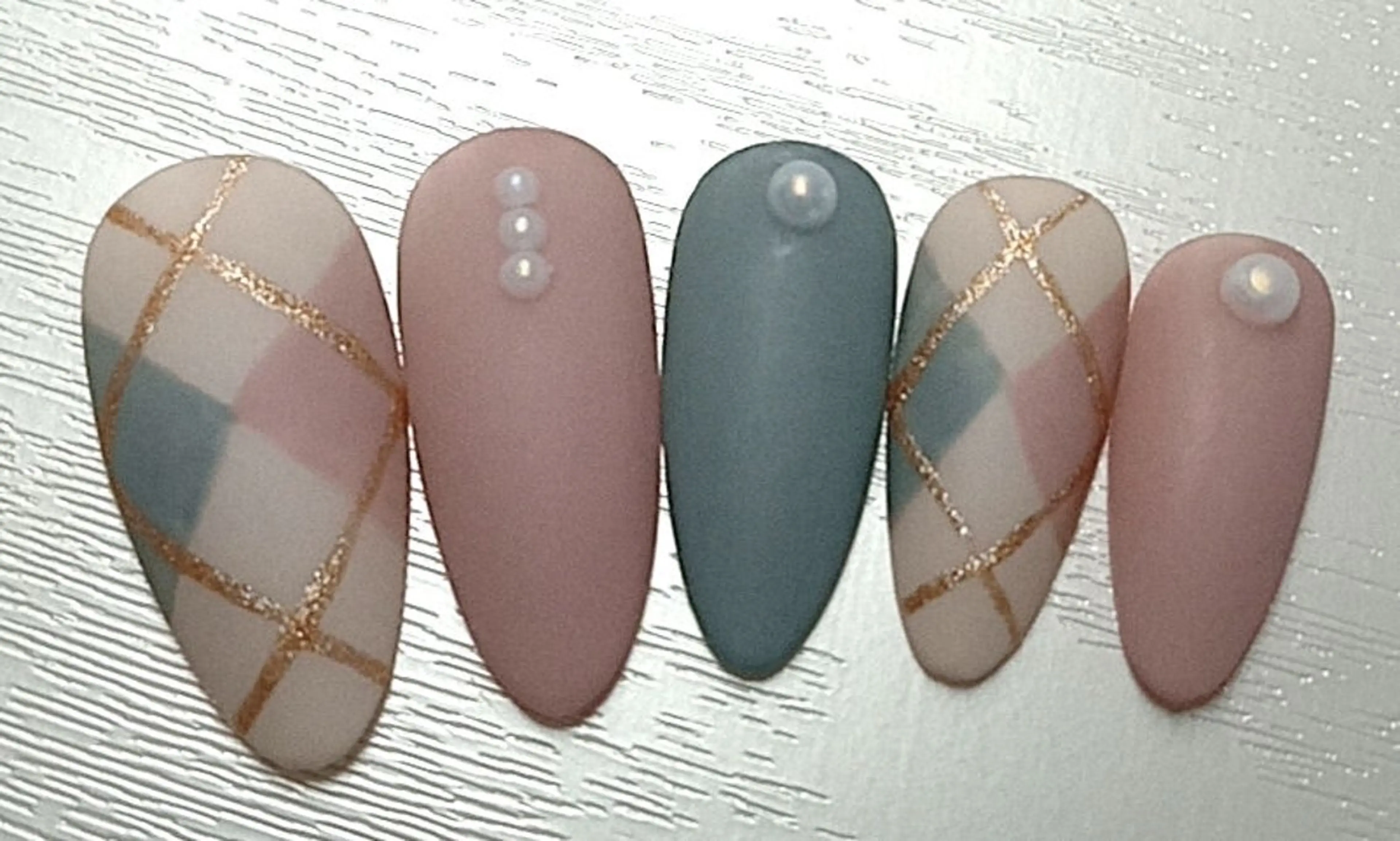 ネイル フットケアルーム ~KaPilina~のネイルデザイン