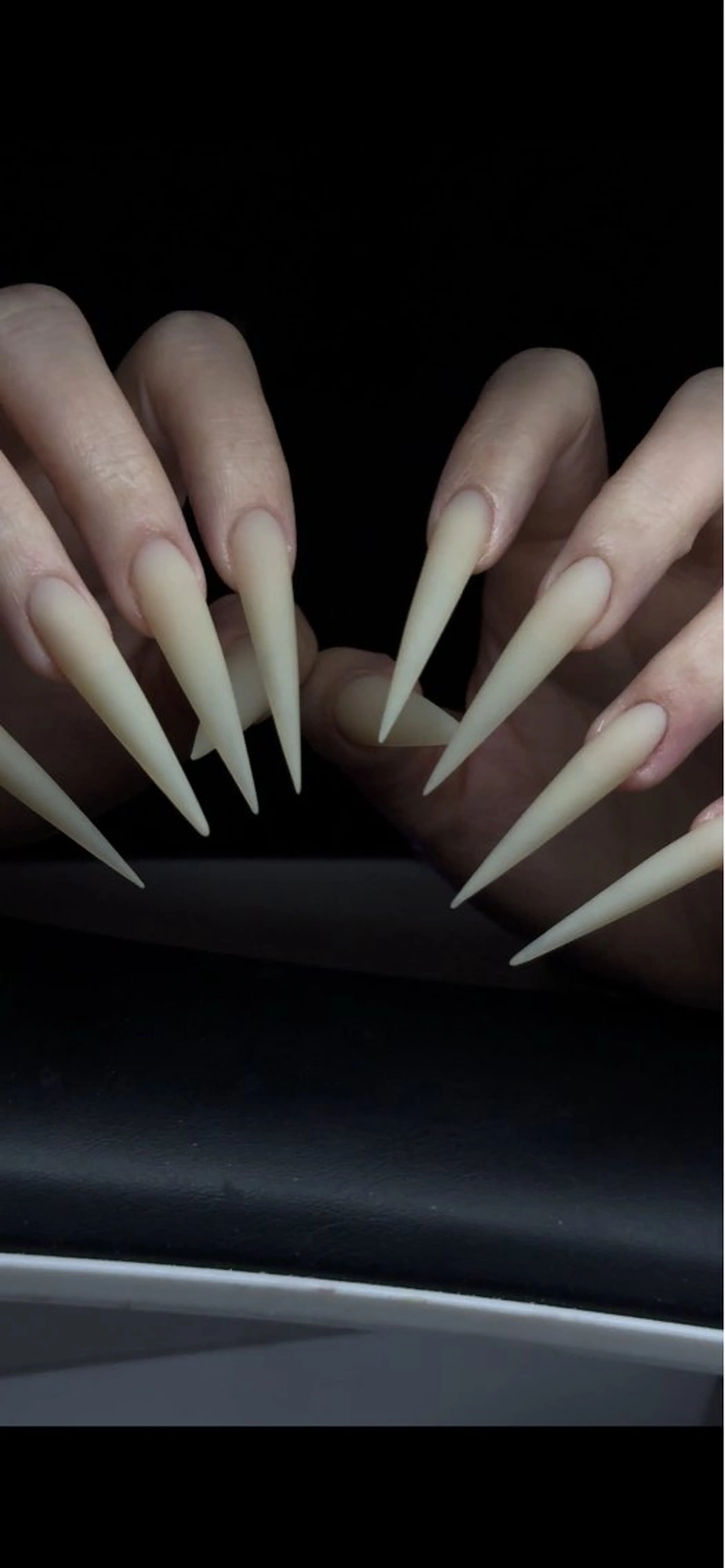 【補足説明確認必須】11名様 チップ長さだしワンカラー【❤️🔥スーパーロング❤️🔥】の写真