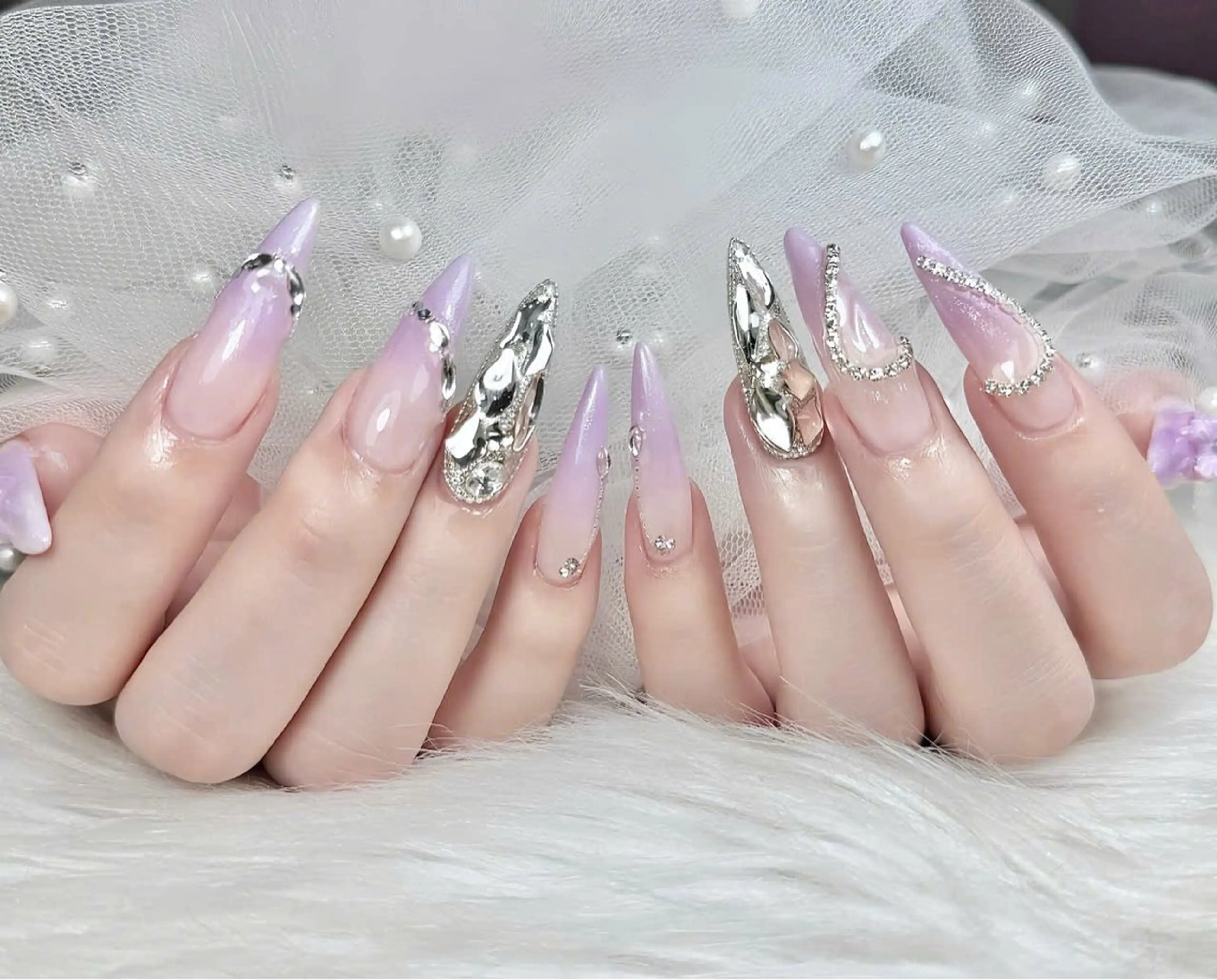ネイル アートネイル ボルドー フレンチネイル ジェルネイル 氷ネイル・うるうるネイル ハンドネイル Julie Nailsのネイルデザイン