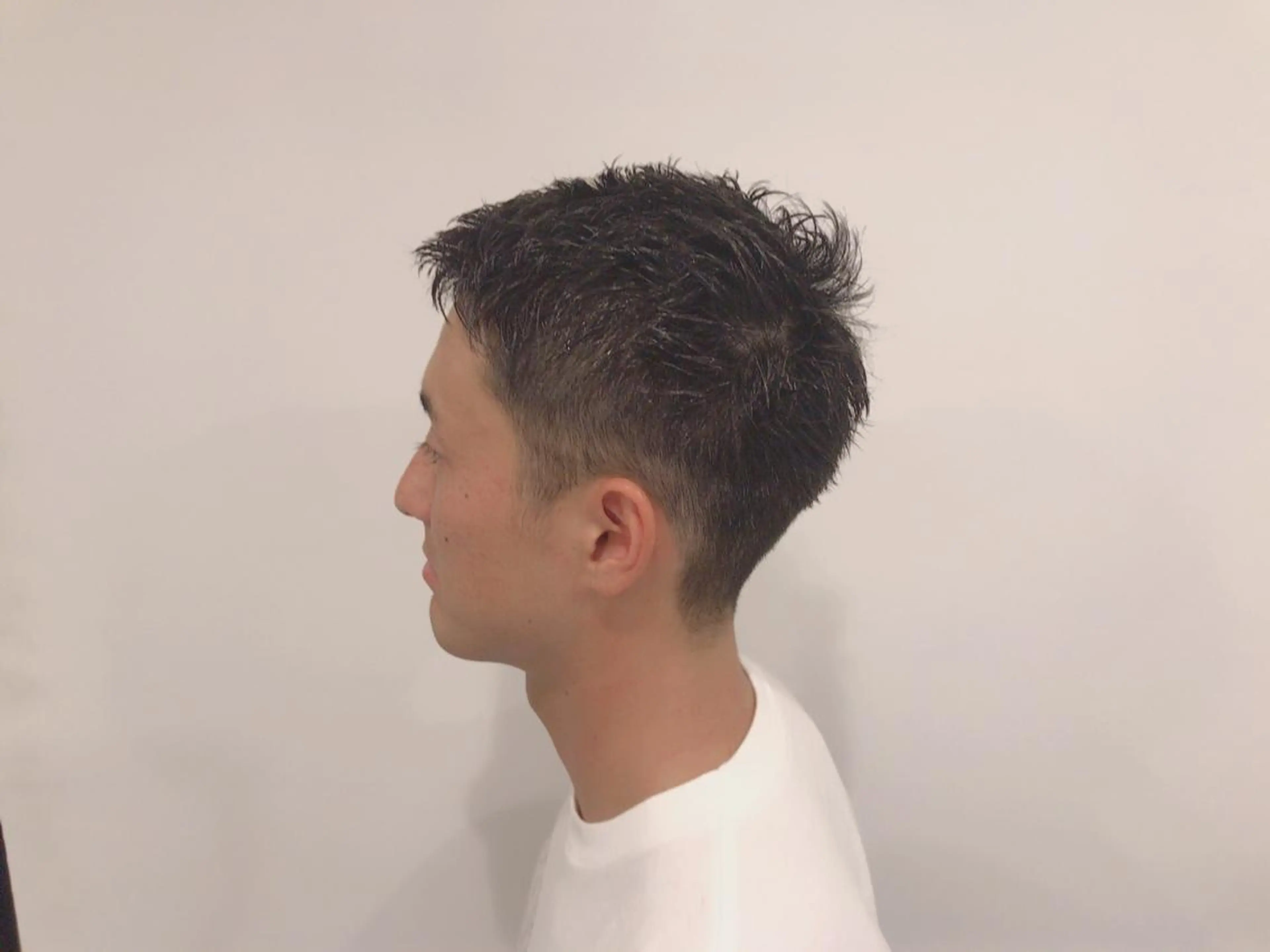 ショート カラー パーマ メンズ カット ちこ .のヘアスタイル