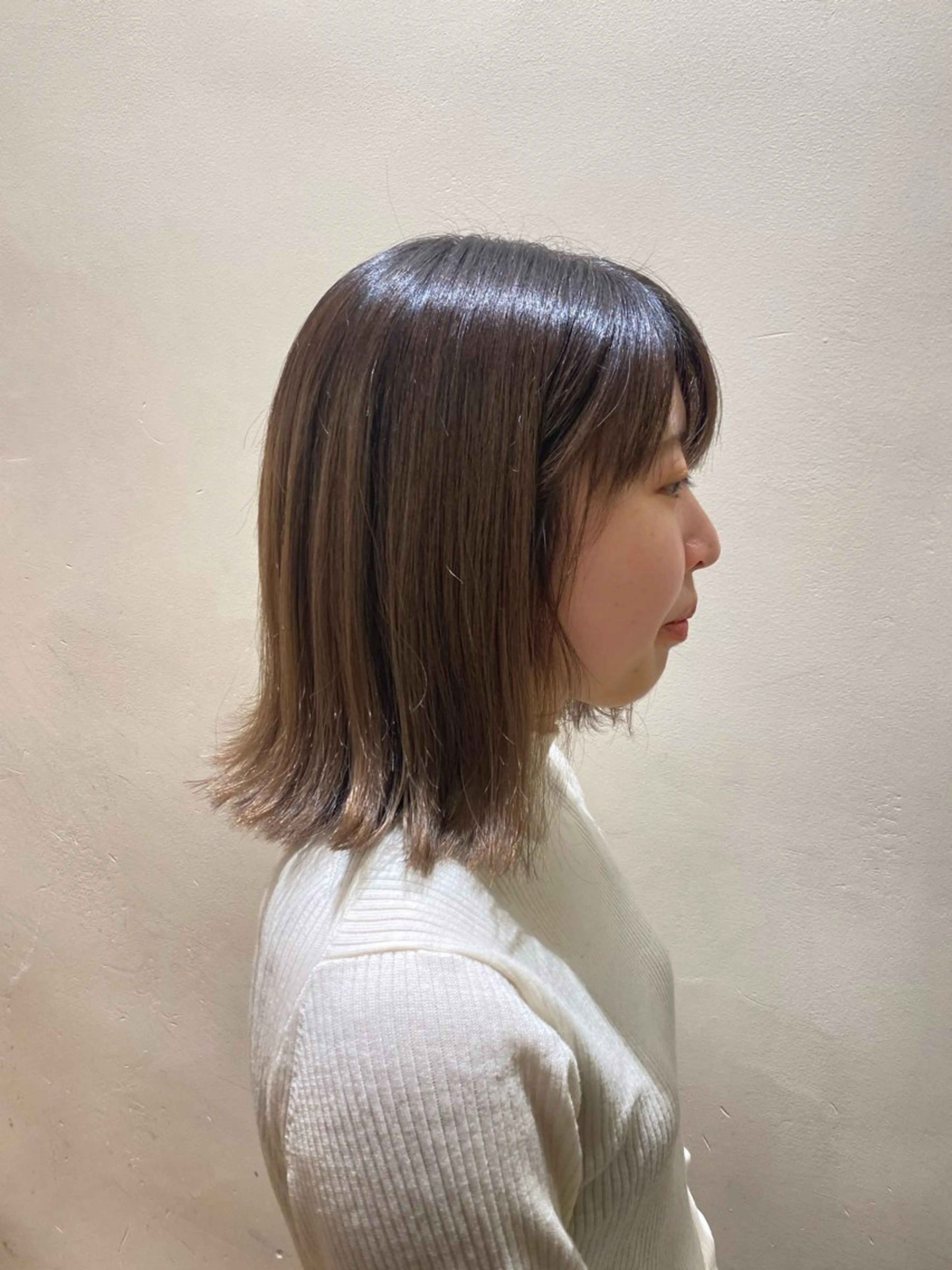 ミディアム 外ハネヘア 似合わせカット /ニュアンスパーマのヘアスタイル