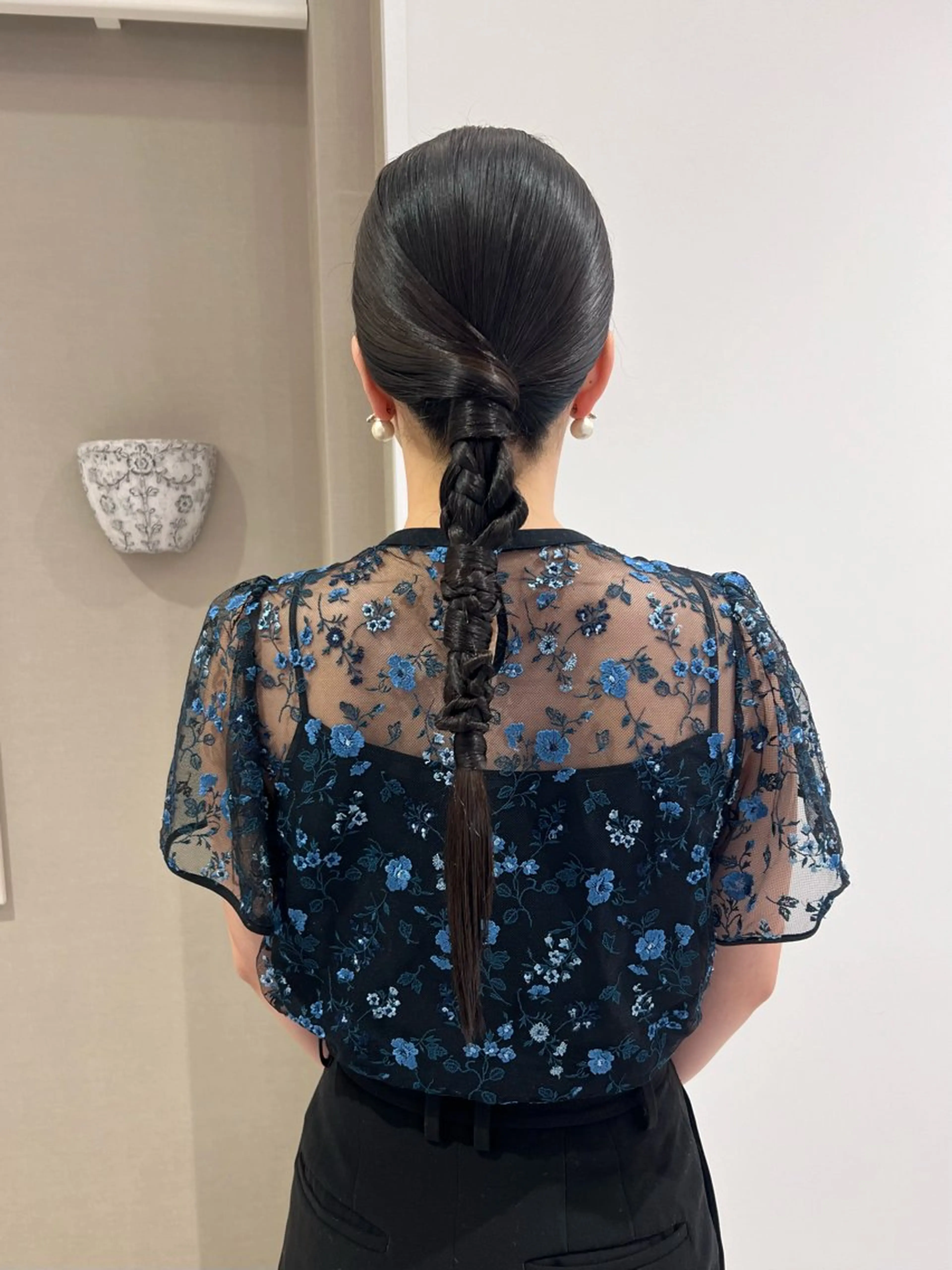 セミロング ヘアアレンジ ヘアセット karin🌛ボブ／ 透明感たっぷりカラーのヘアスタイル