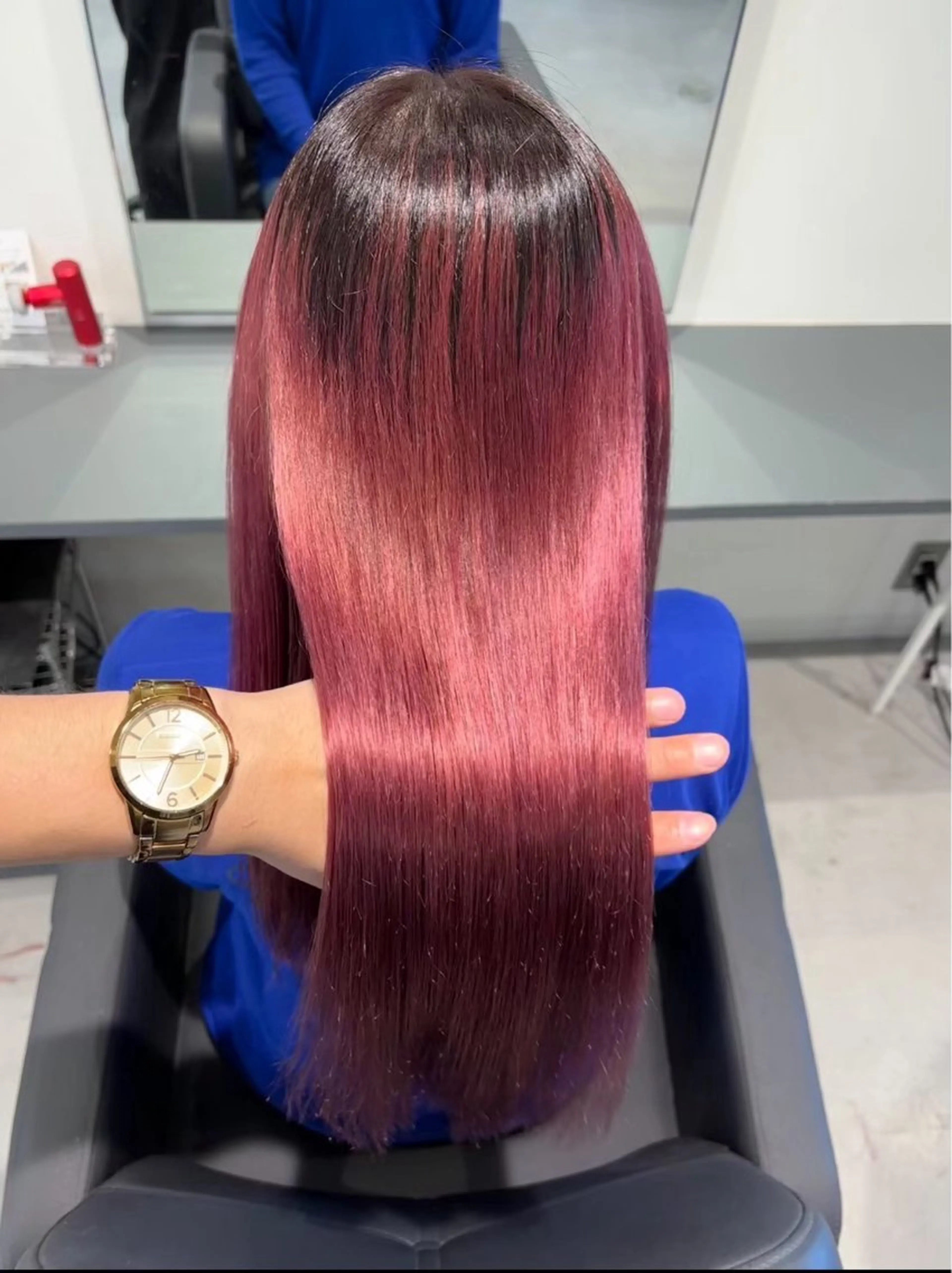 セミロング ショートボブ ボブ ハッシュカット ハイライト 髪質改善 荒金 大翔のヘアスタイル