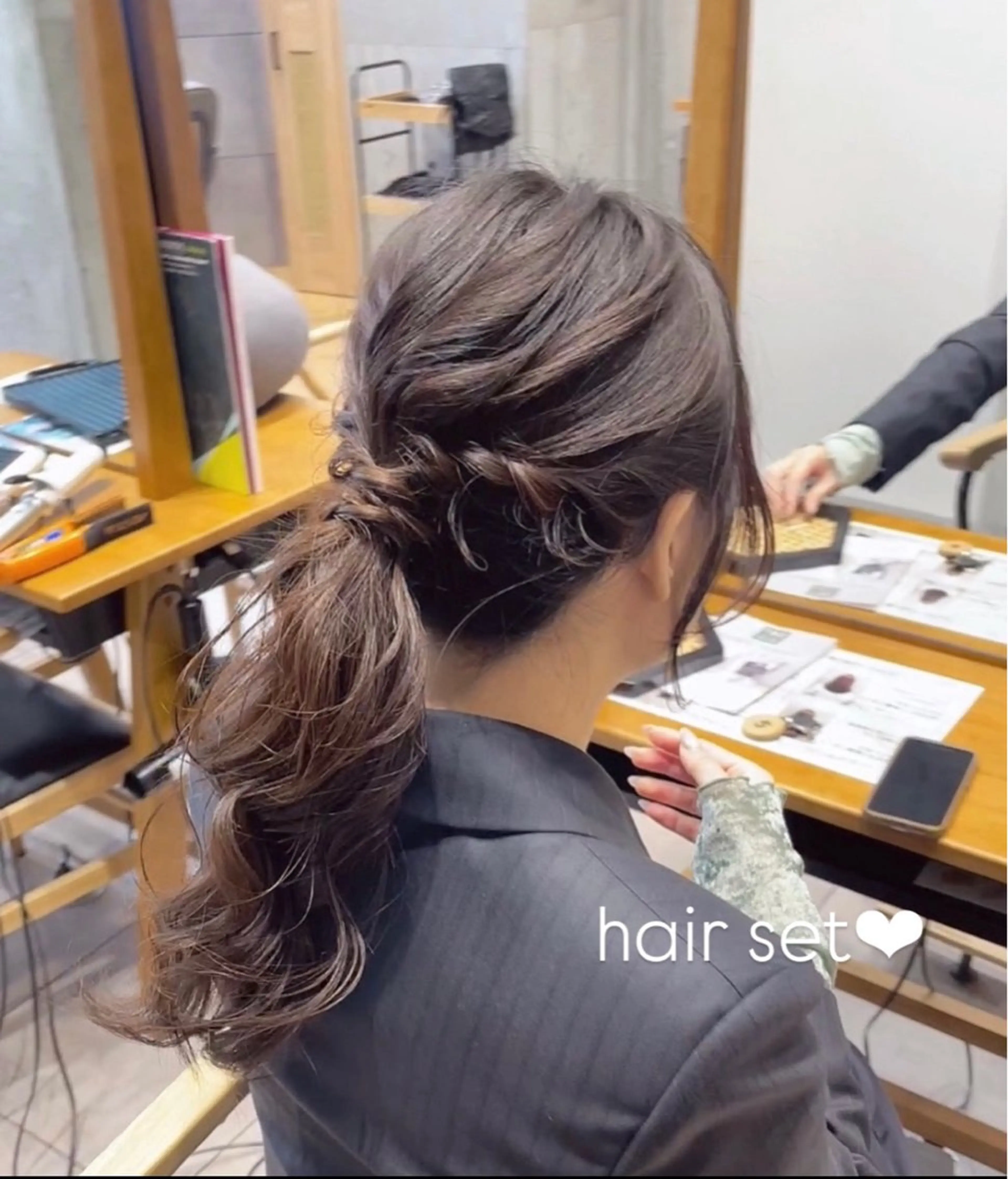 ロング ヘアアレンジ 顔周り/レイヤー🎀 natsumiのヘアスタイル