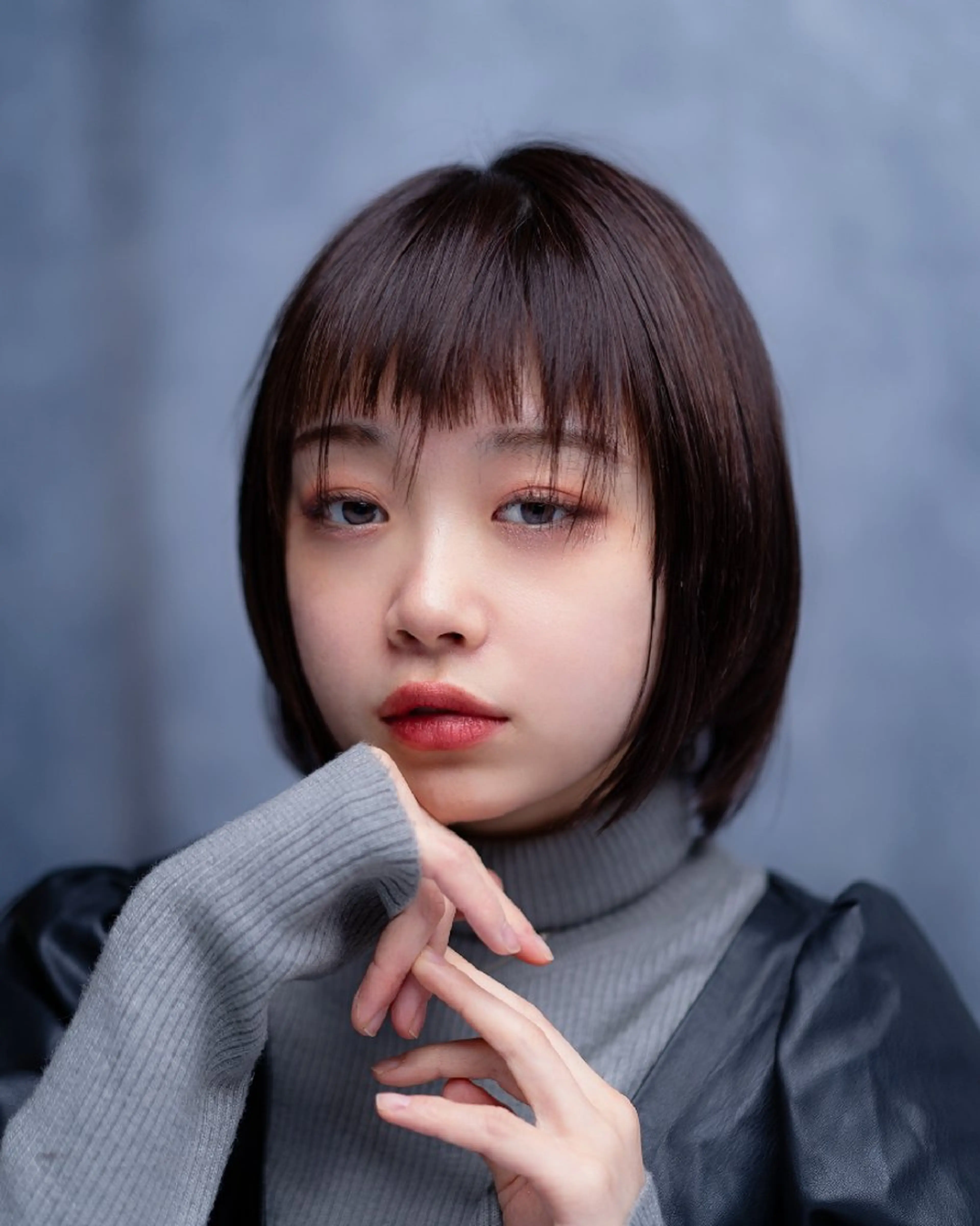ショート カラー バレイヤージュ ブリーチ イヤリングカラー グラデーションカラー グレージュ 松尾 泰伸のヘアスタイル