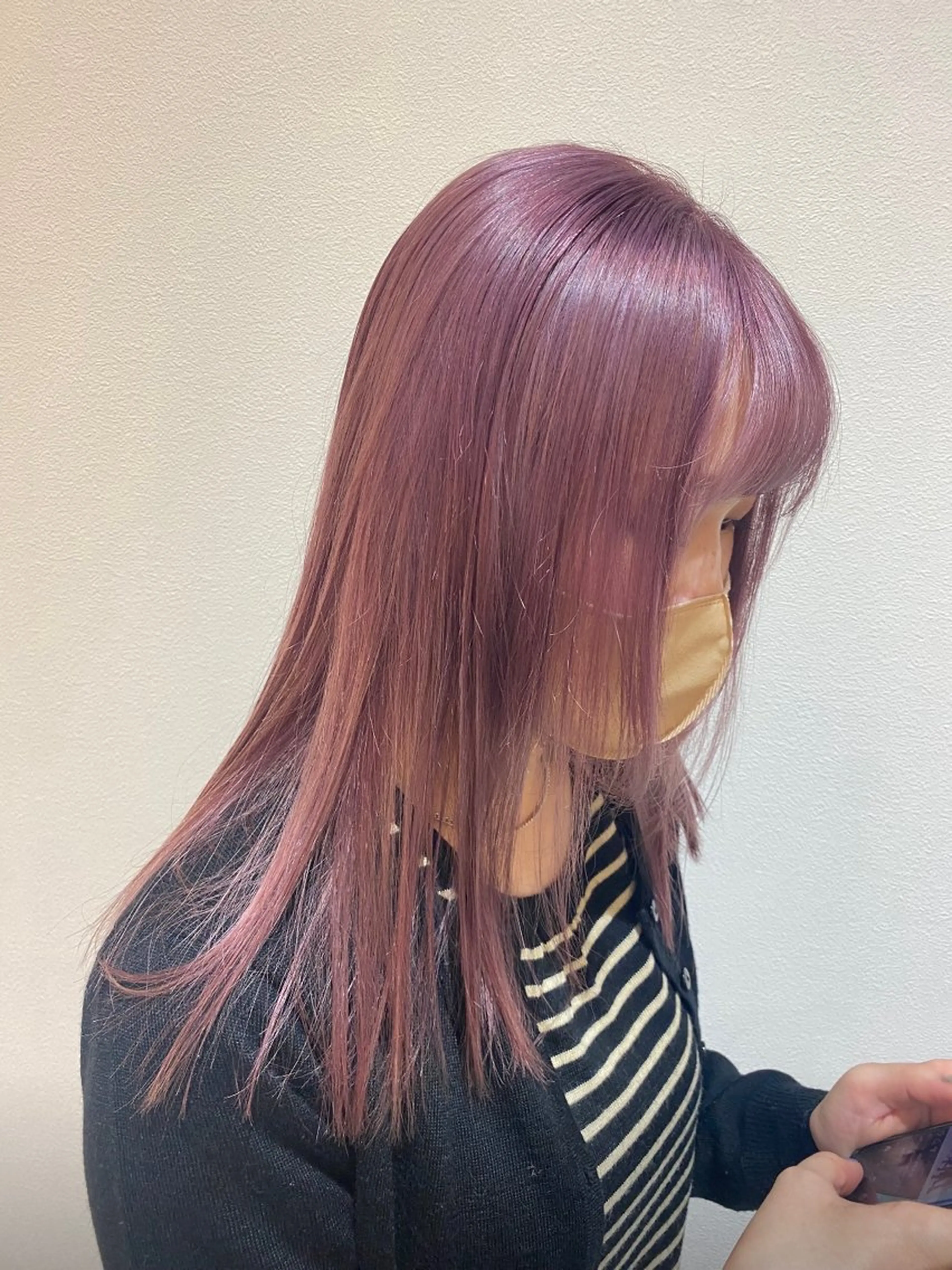 ロング カラー ブリーチ ラベンダーカラー ピンクカラー ピンクラベンダー Nanaha /レイヤーカットのヘアスタイル