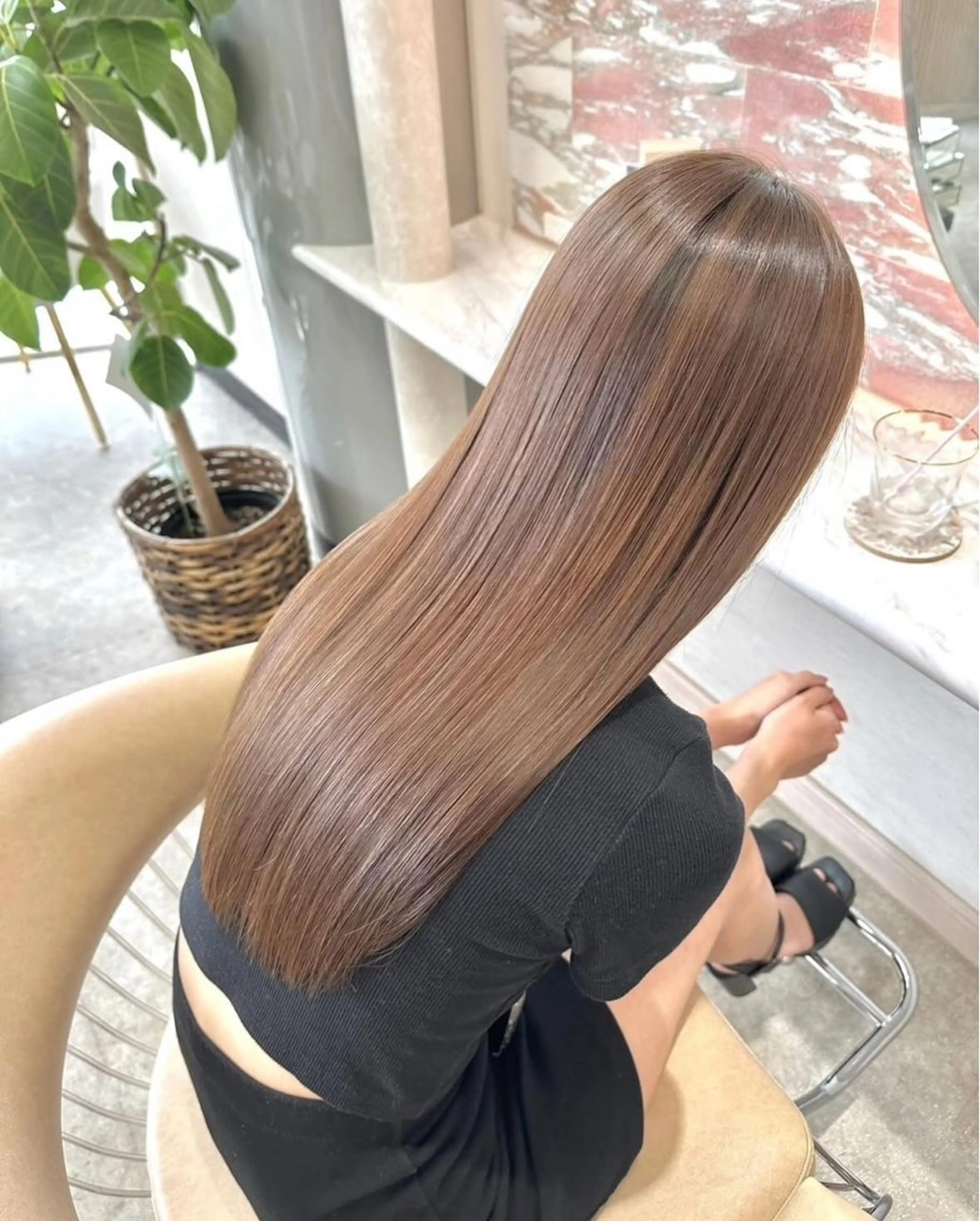 ロング 縮毛矯正 トリートメント 透明感カラー/髪質 改善/里奈のヘアスタイル