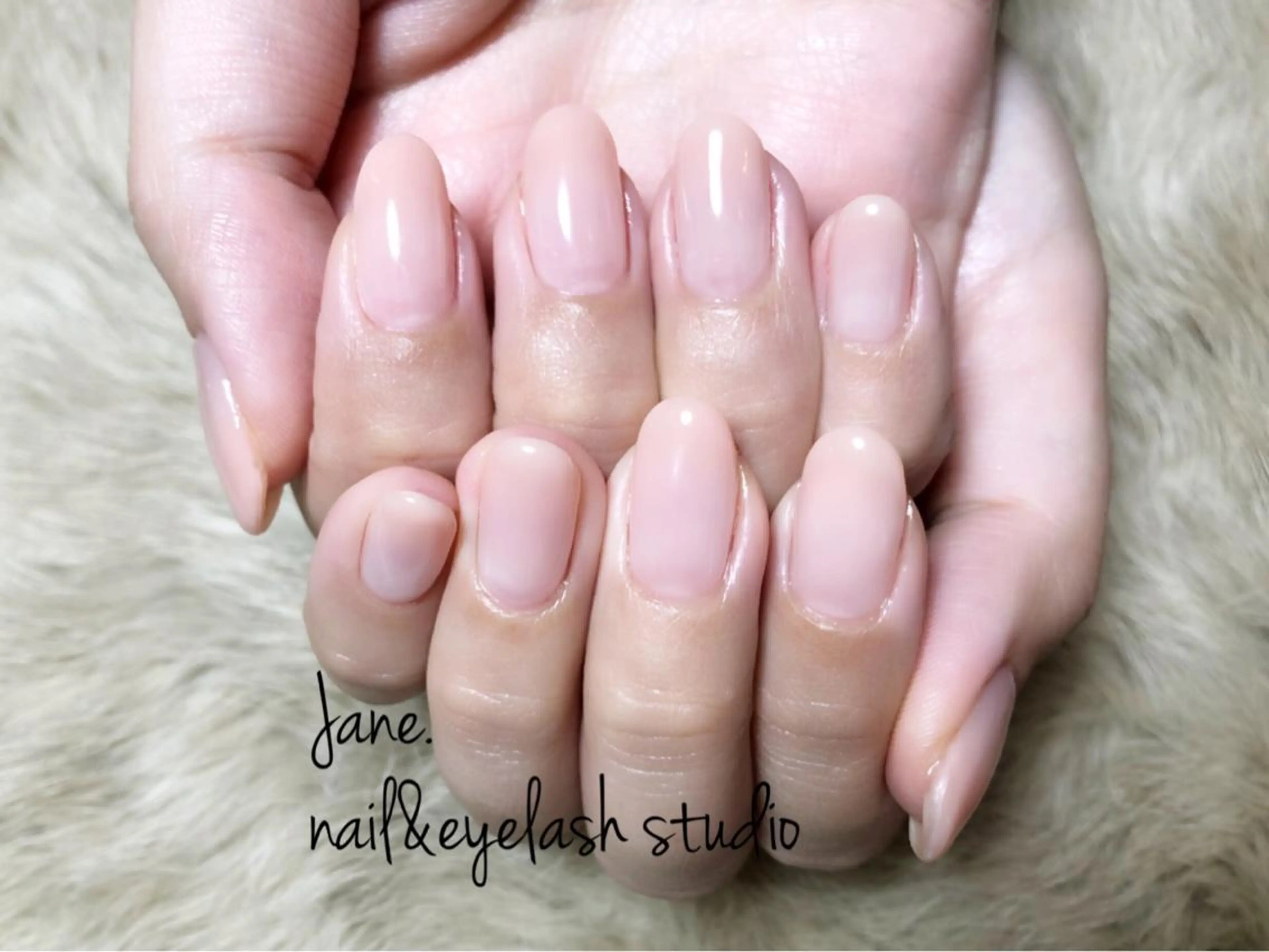 ネイル Yakko pas á pasのネイルデザイン