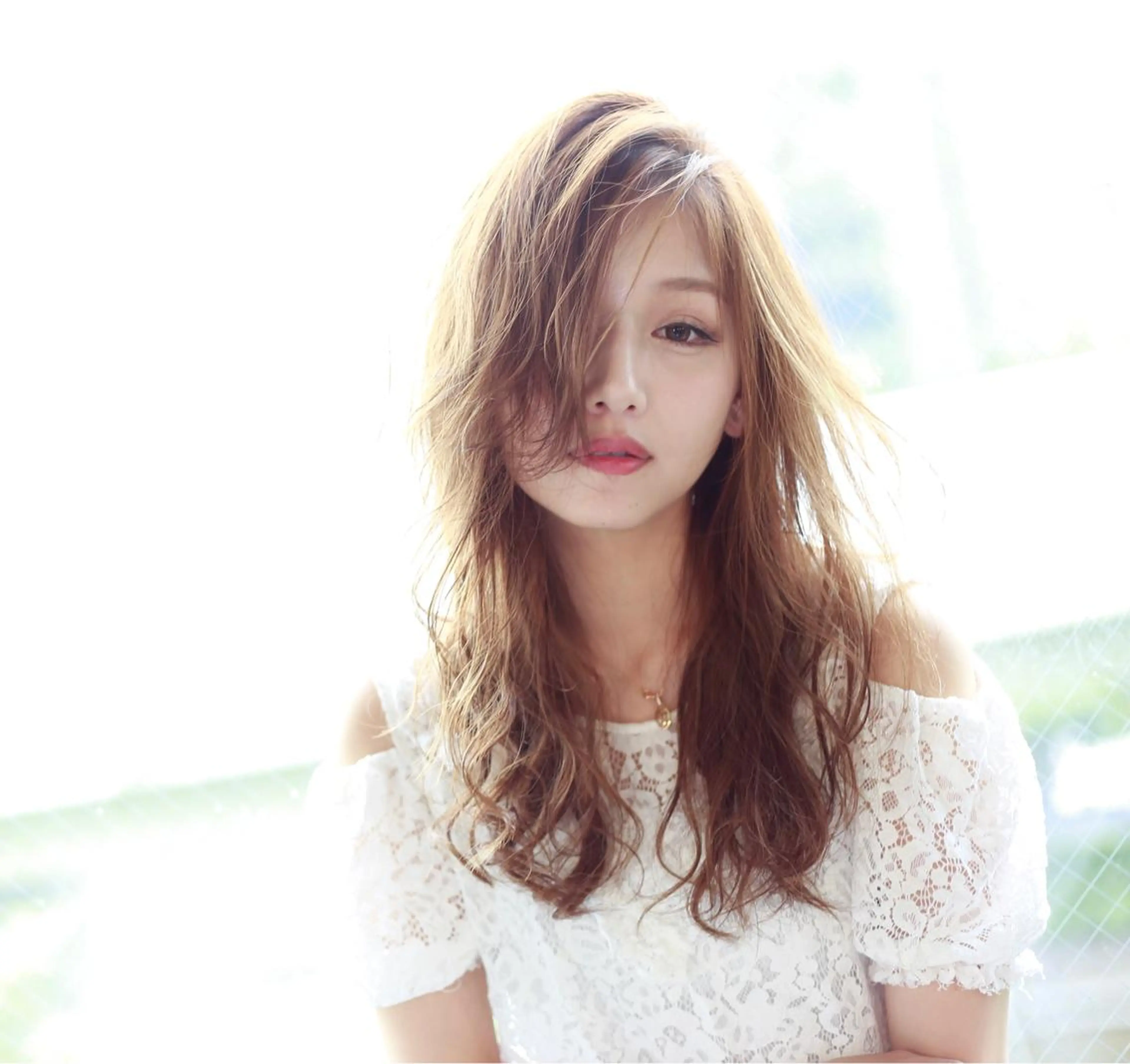 ロング カラー かきあげバング ロング ハイトーン/レイヤー /ケアブリーチ石川治のヘアスタイル