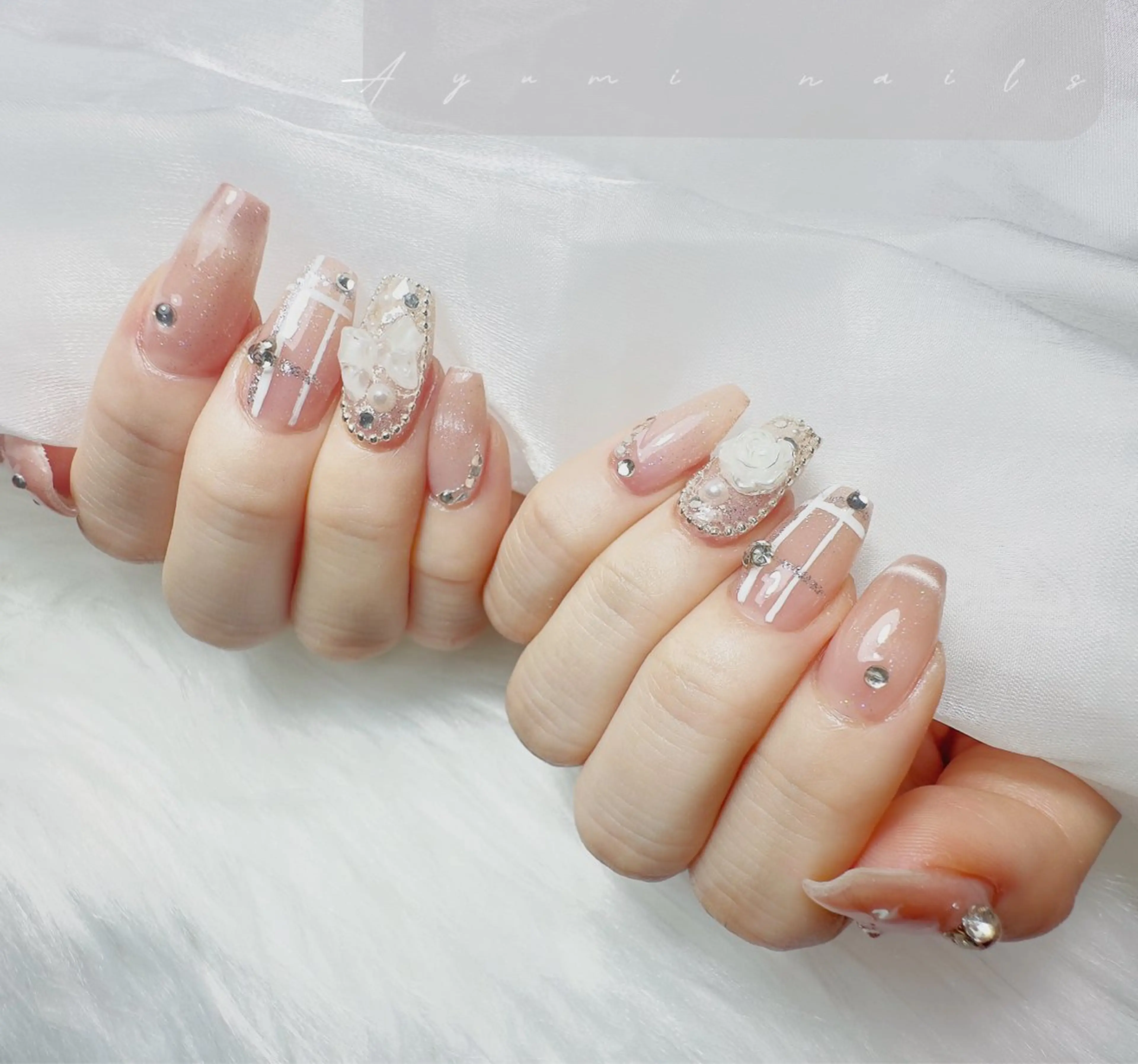 ネイル 持ち込み YUMI ニュアンスnailsのネイルデザイン
