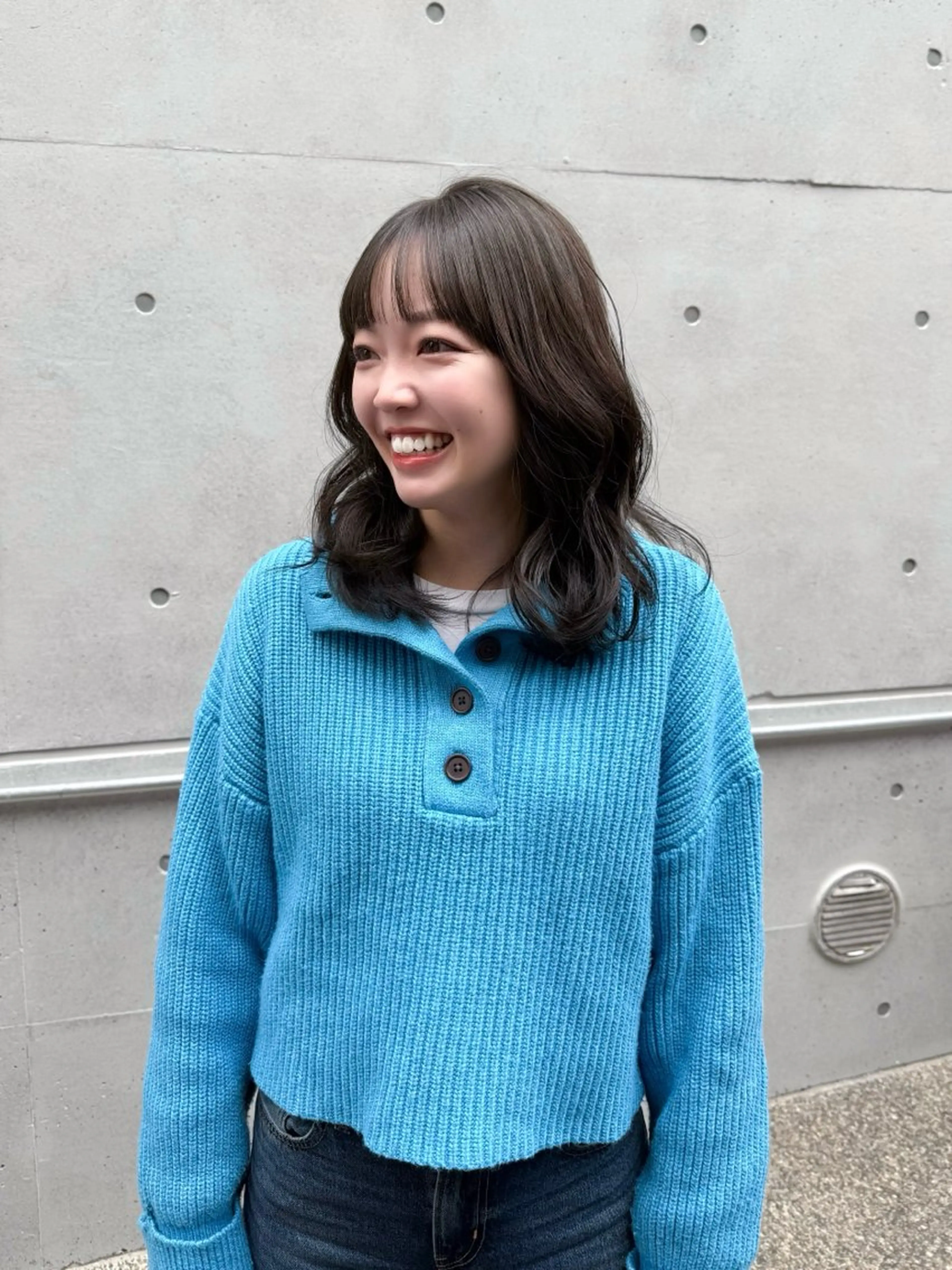 ミディアム カラー 透明感カラー グレージュ オリーブグレージュ オリーブグレー カット ヘアカラー トリートメント 幣 あや乃 /レイヤーカットのヘアスタイル