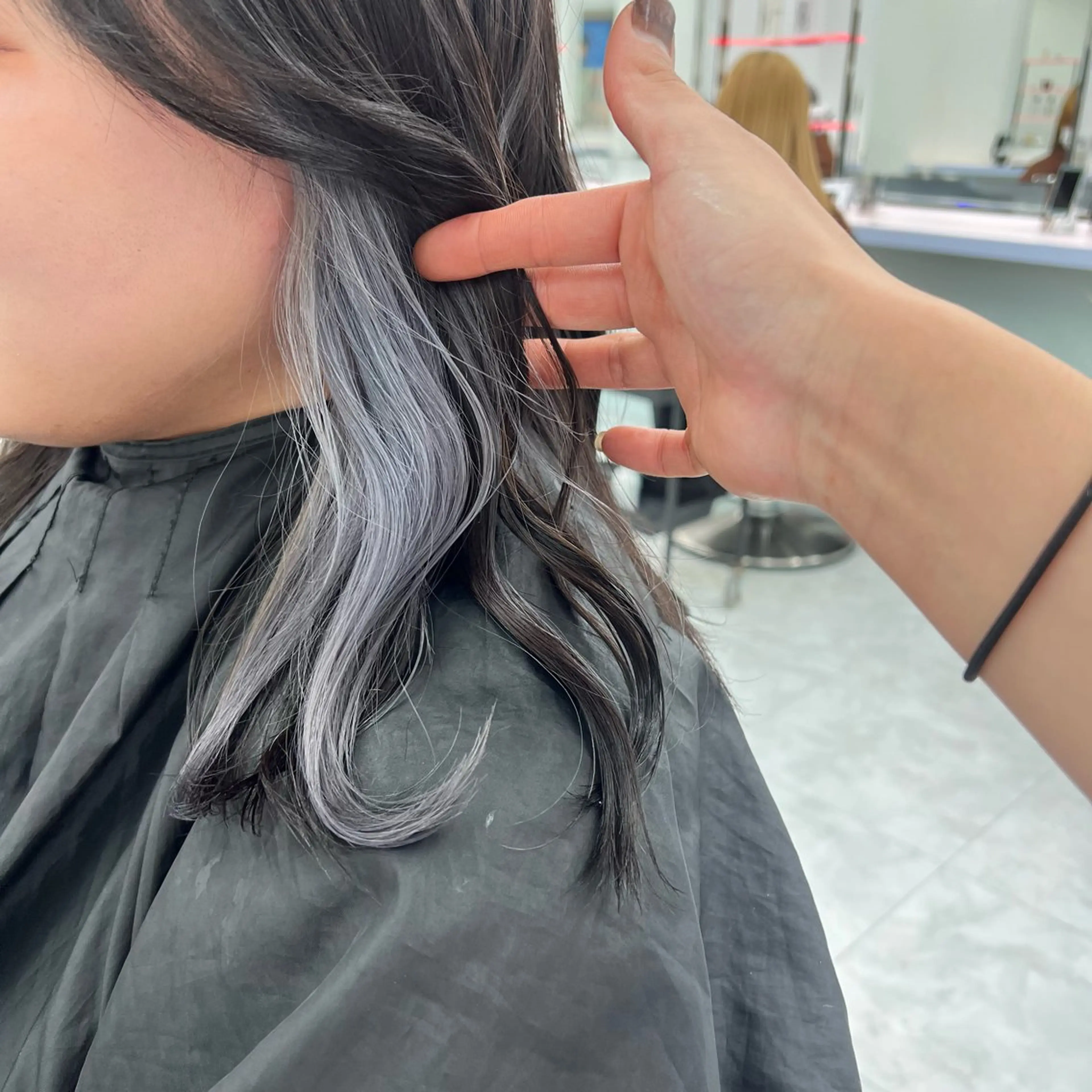 ミディアム カラー ヘアカラー トリートメント ヘッドスパ ヘアセット 韓国スタイル🇰🇷 トレンドレイヤー🪡のヘアスタイル