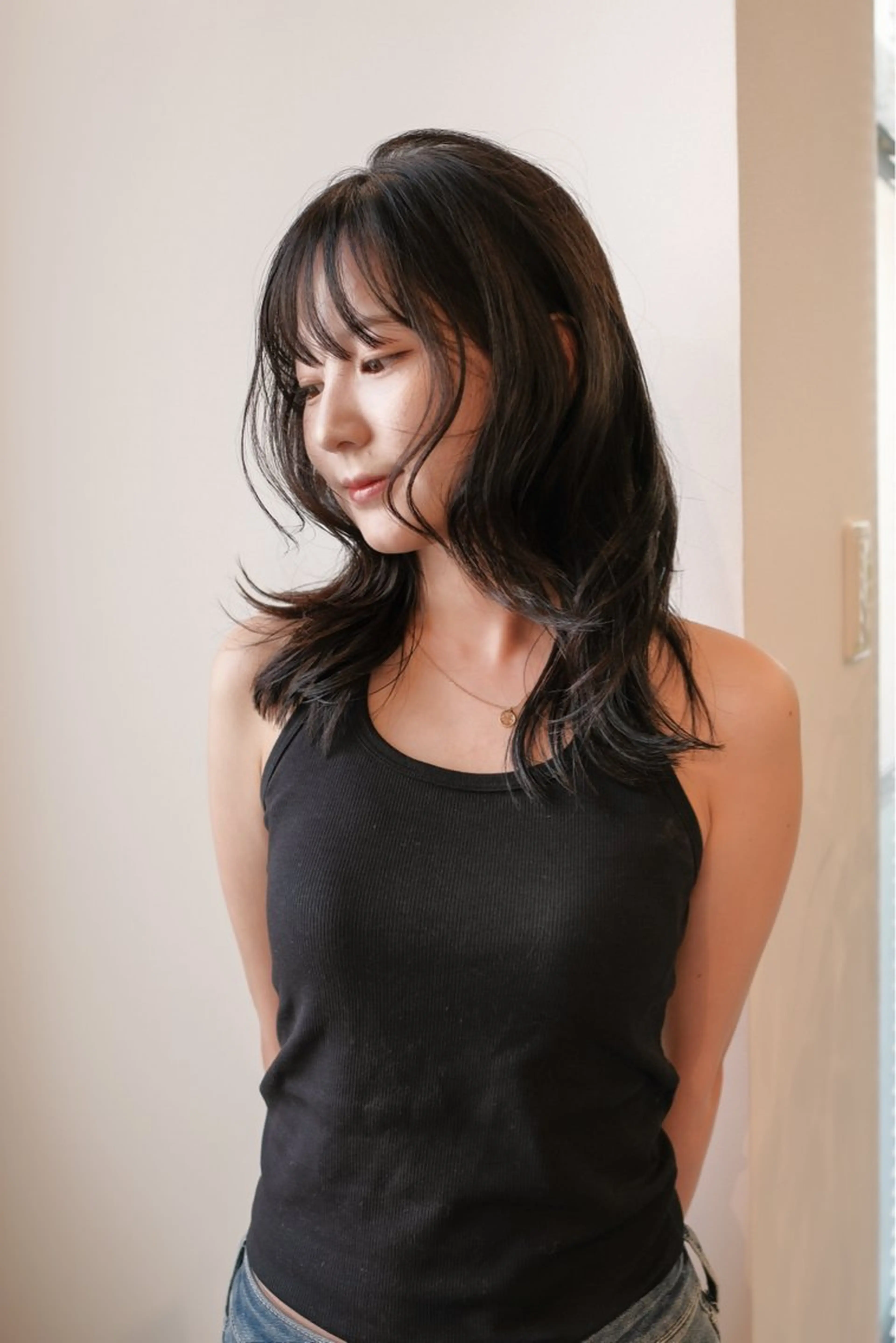 【ロングヘア×レイヤーカット】顔まわりレイヤーで抜け感とくびれを◎の写真